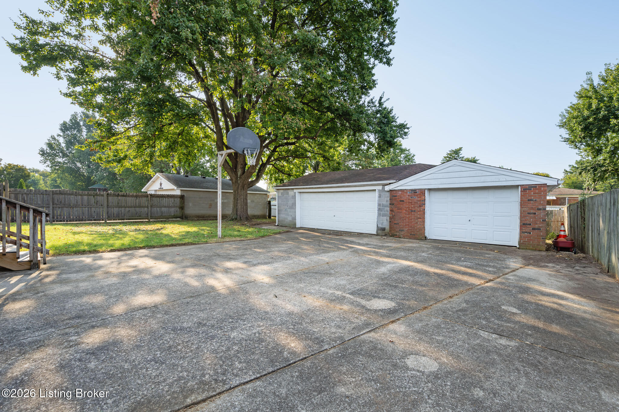 5100 Barnes Dr