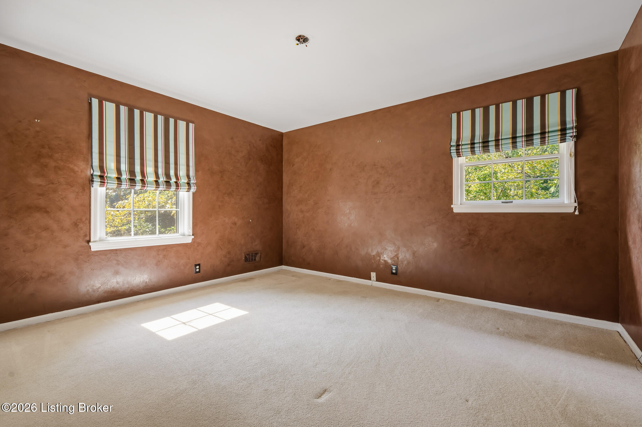 6300 Shadow Wood Ct