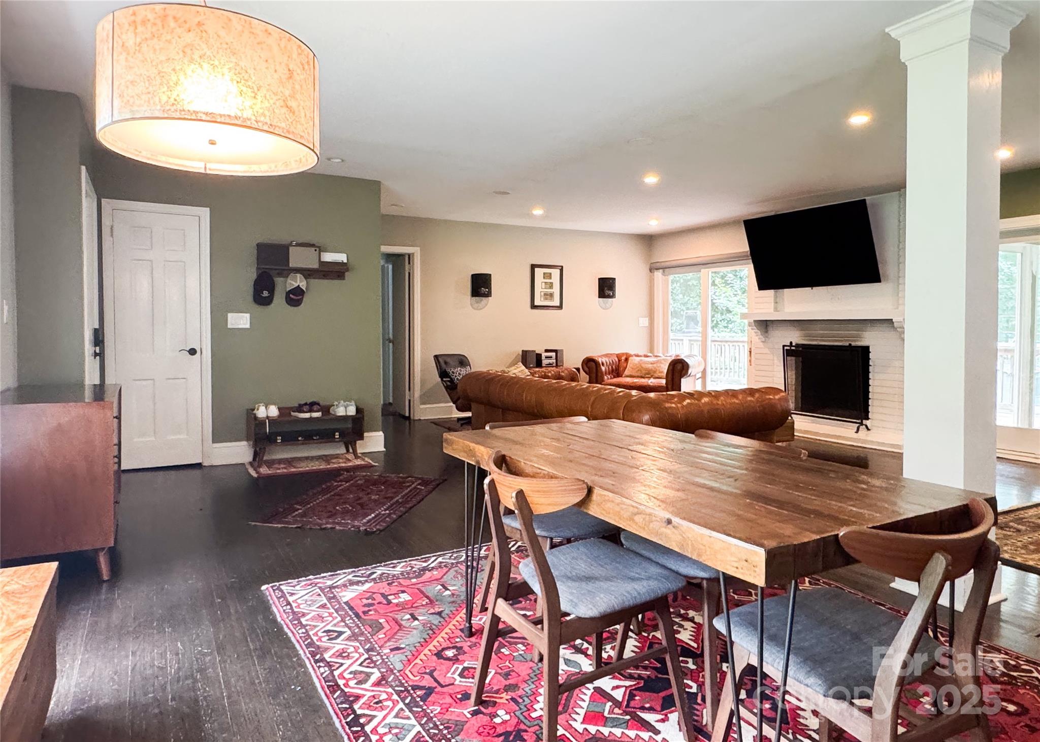 4640 Town and Country Drive