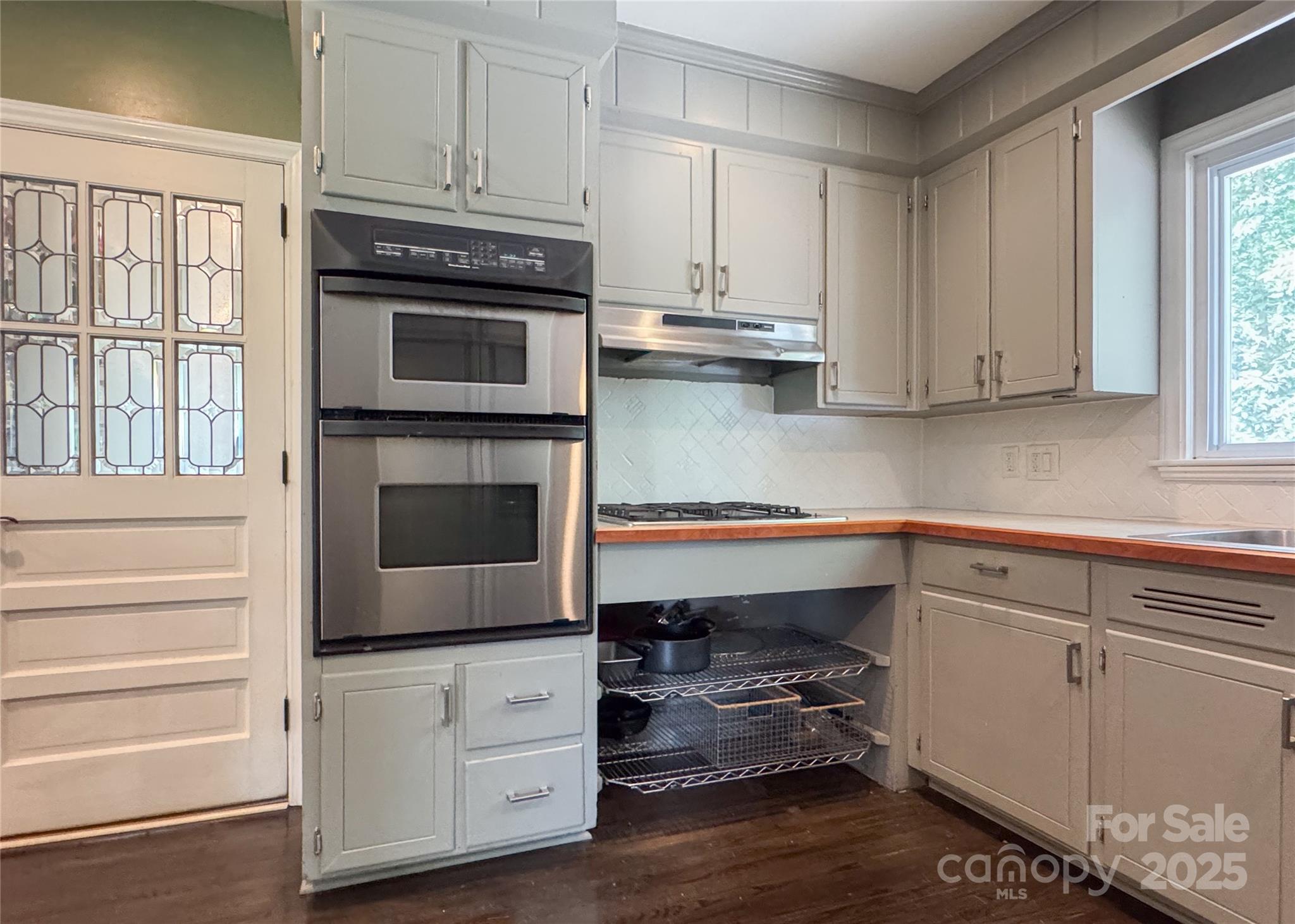 4640 Town and Country Drive