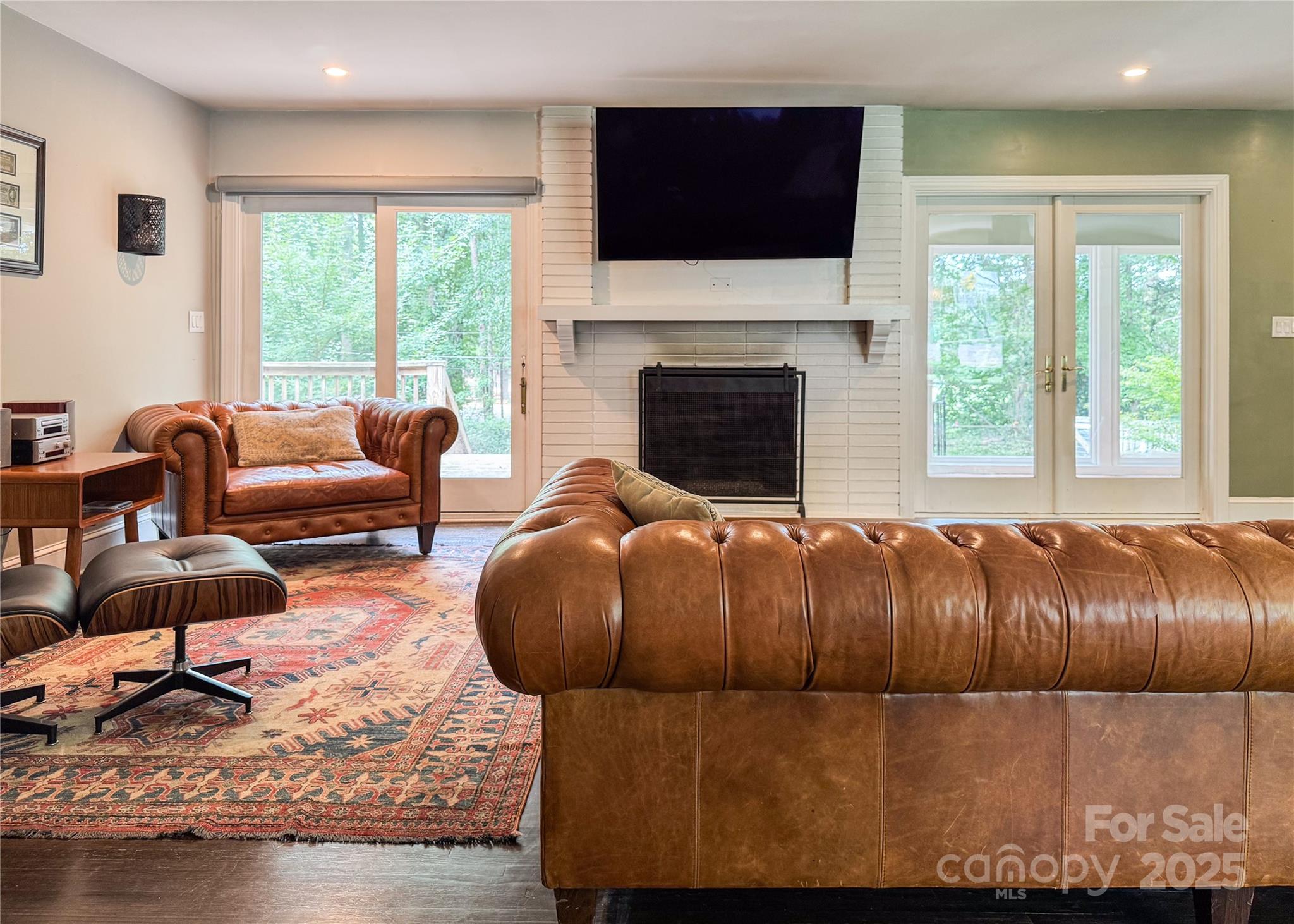4640 Town and Country Drive