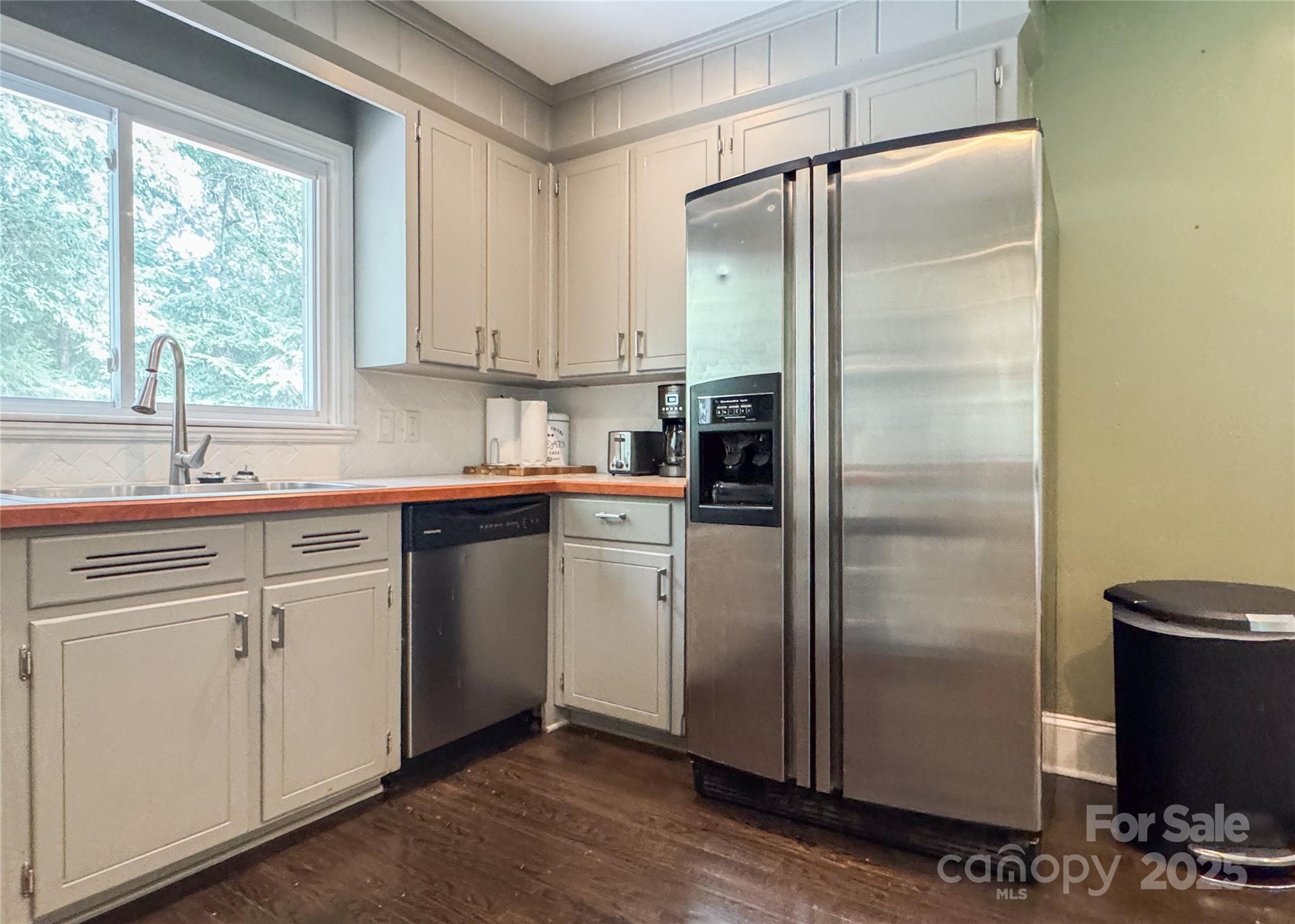 4640 Town and Country Drive