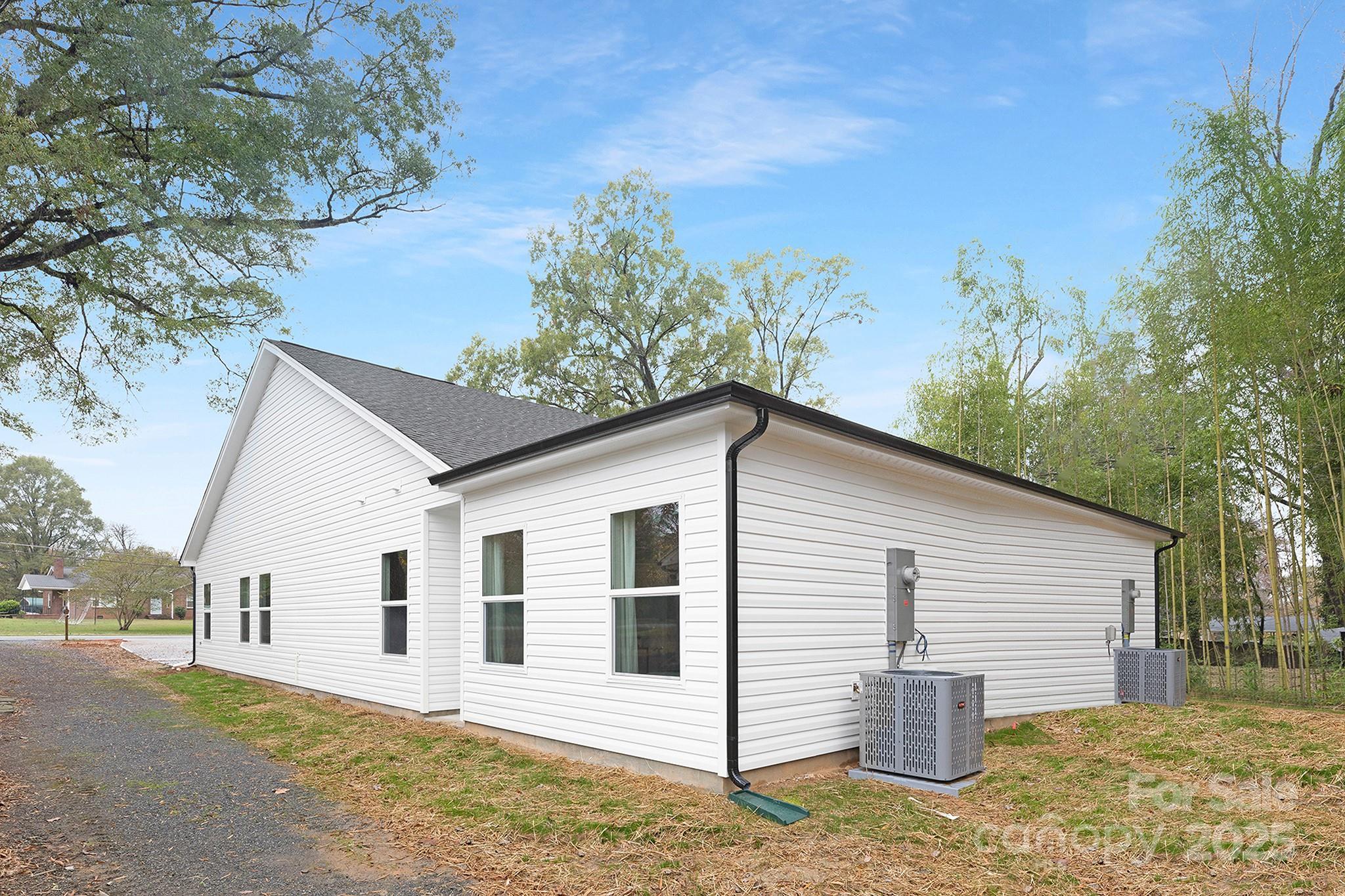 2421 Toddville Road