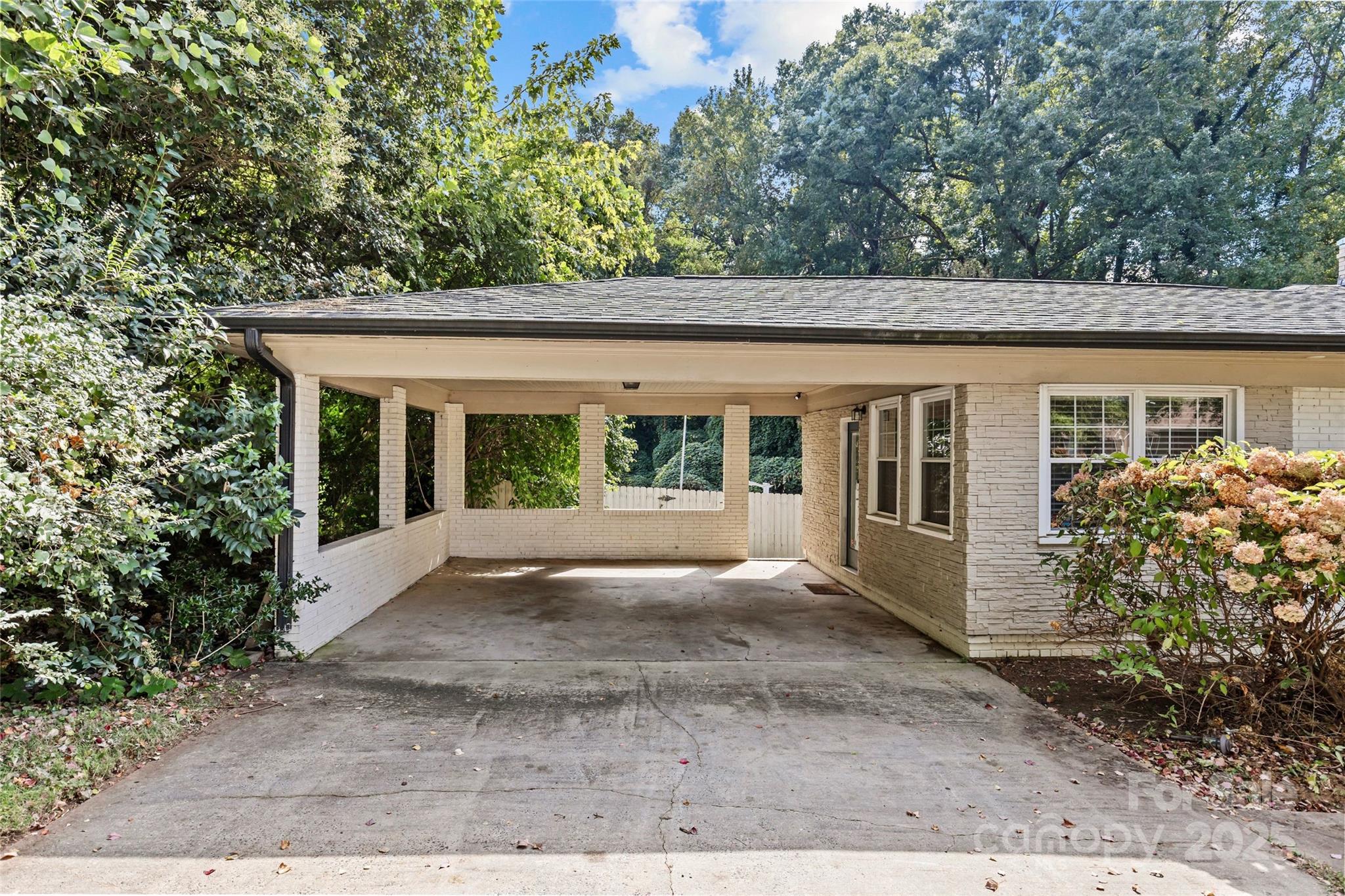 2538 Arnold Drive