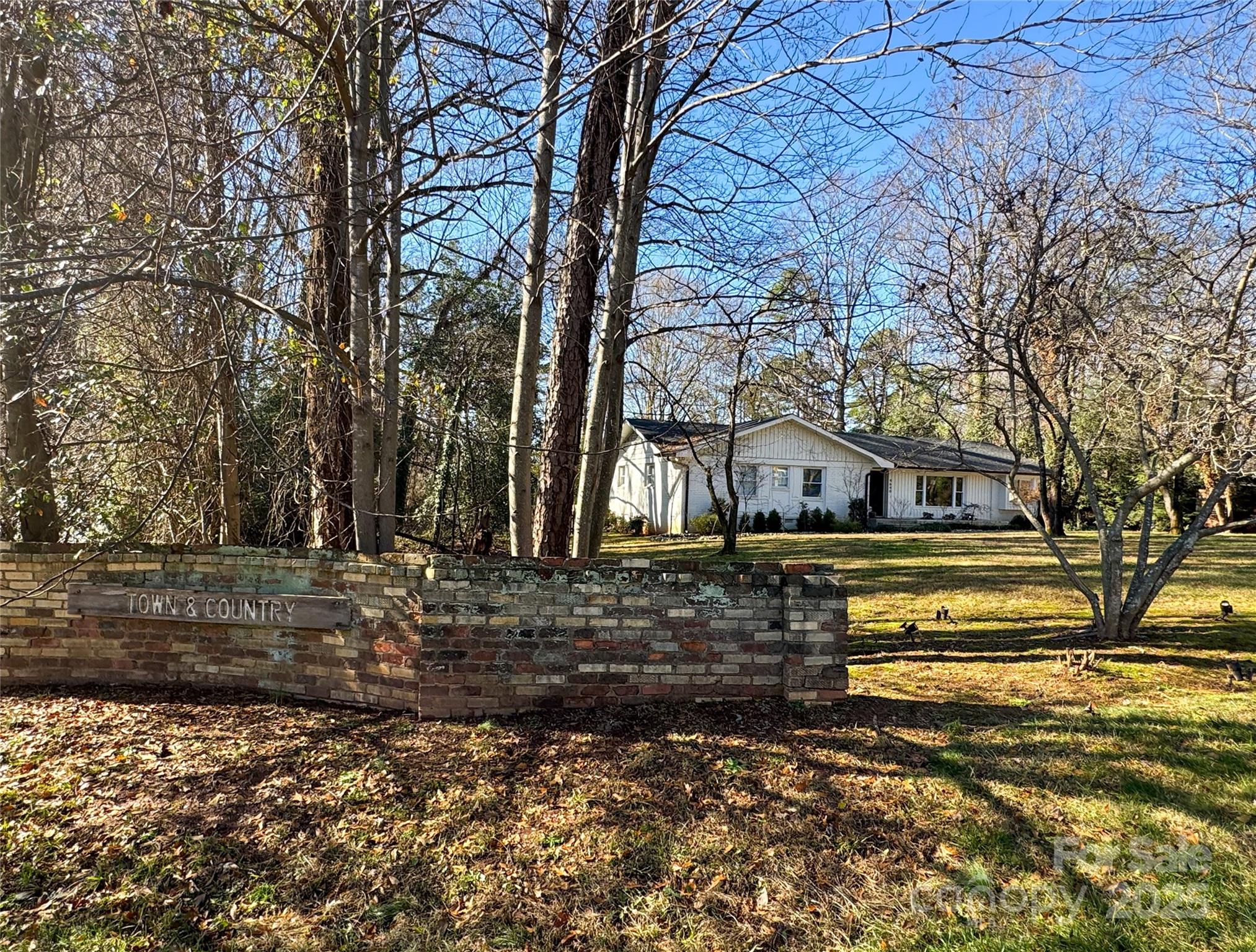 4640 Town and Country Drive