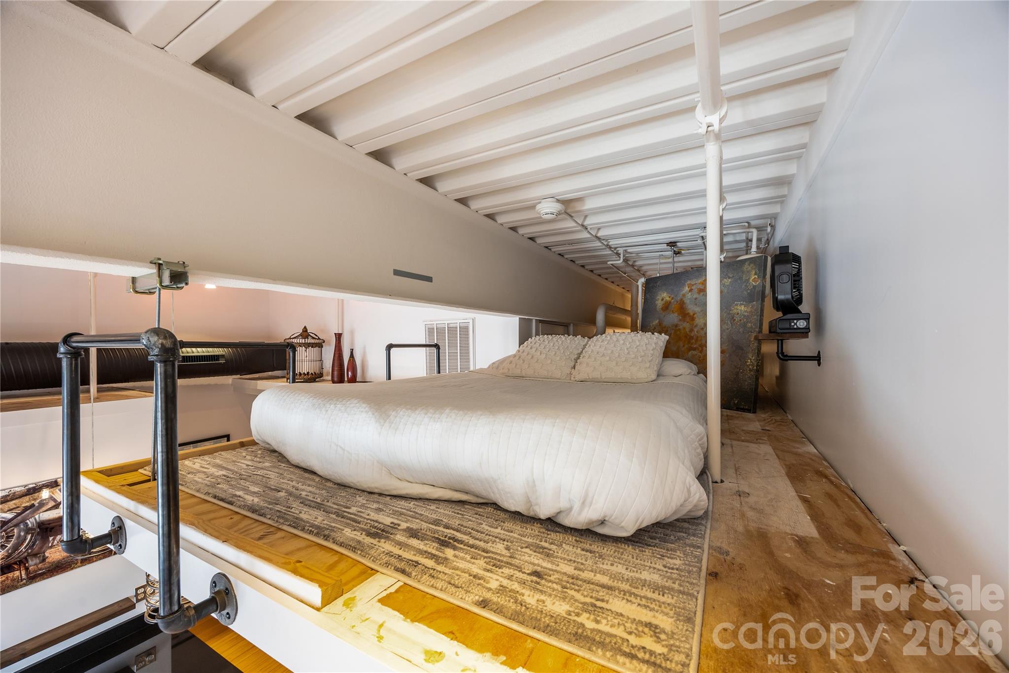 12 S Lexington Avenue Unit: 401