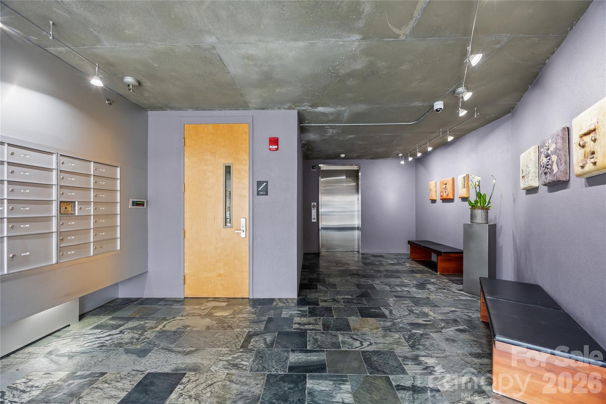 12 S Lexington Avenue Unit: 401