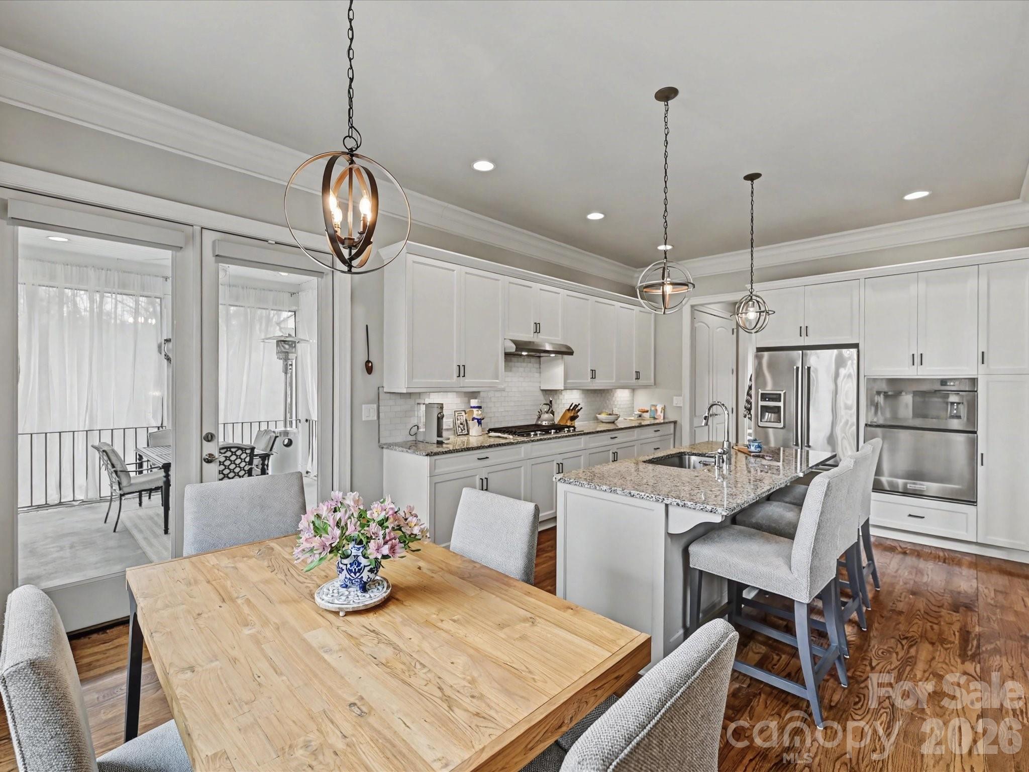 9829 Genevieve Court