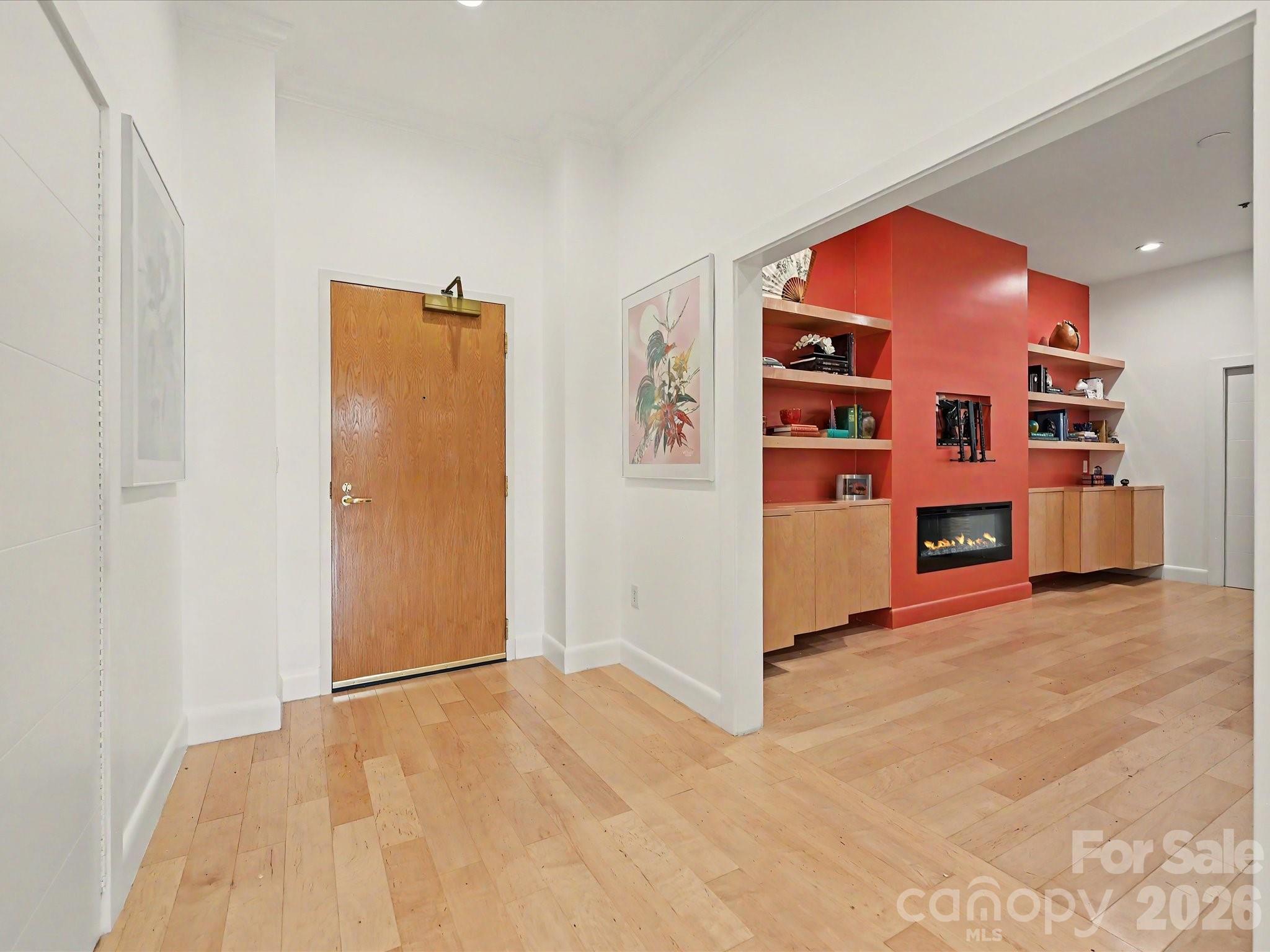 127 N Tryon Street Unit: 509.510