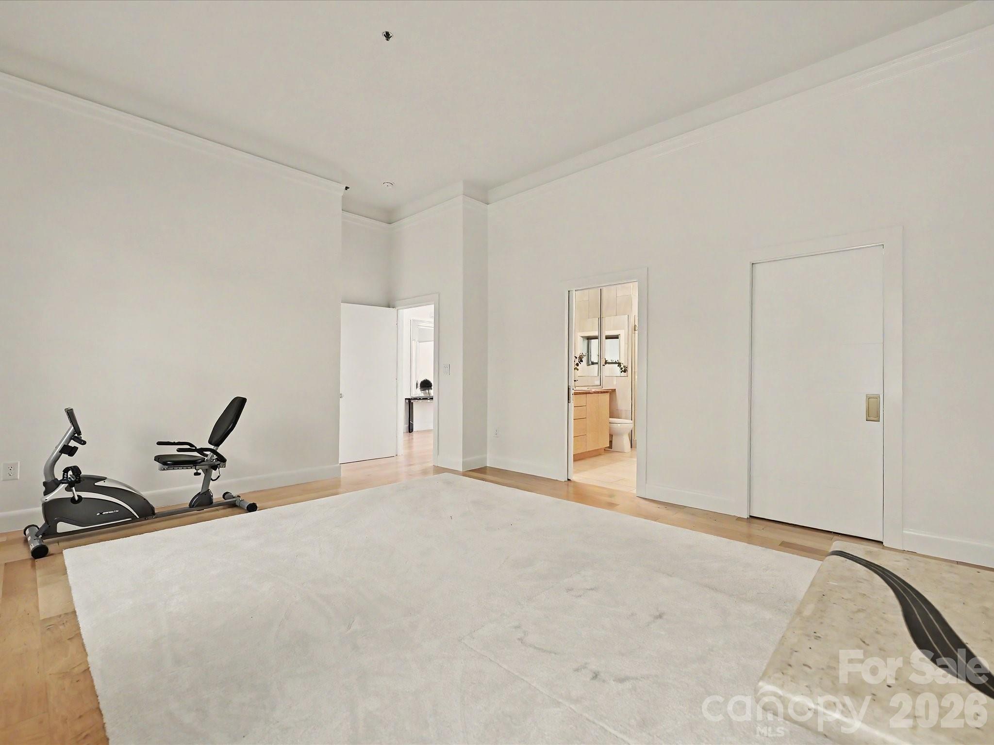 127 N Tryon Street Unit: 509.510