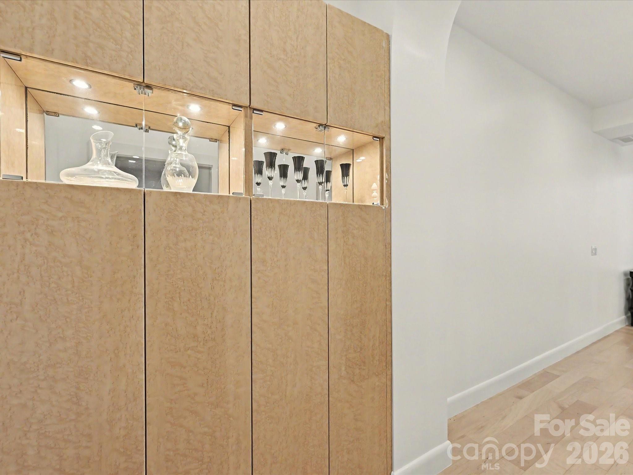 127 N Tryon Street Unit: 509.510