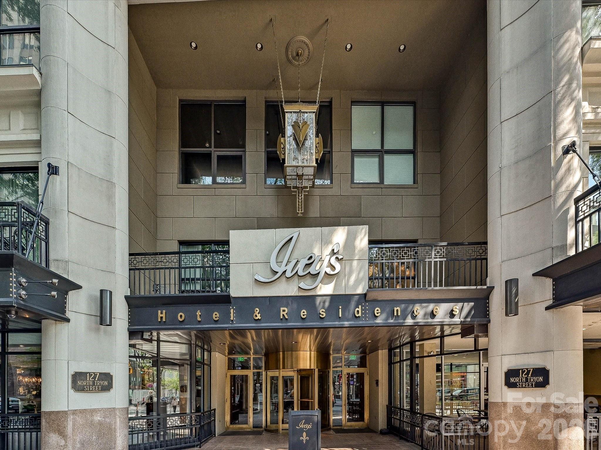 127 N Tryon Street Unit: 509.510