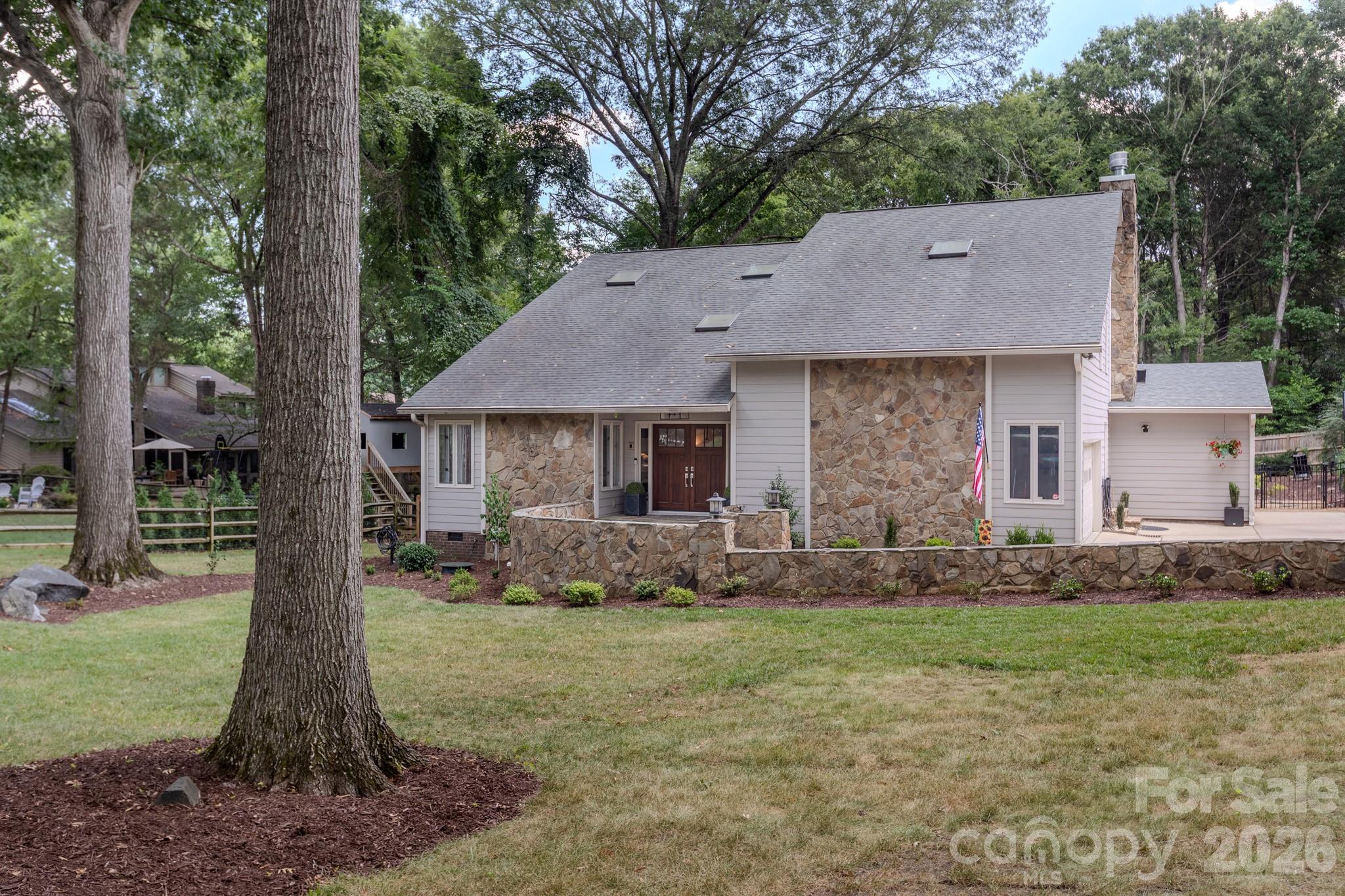 3011 Lauren Glen Road