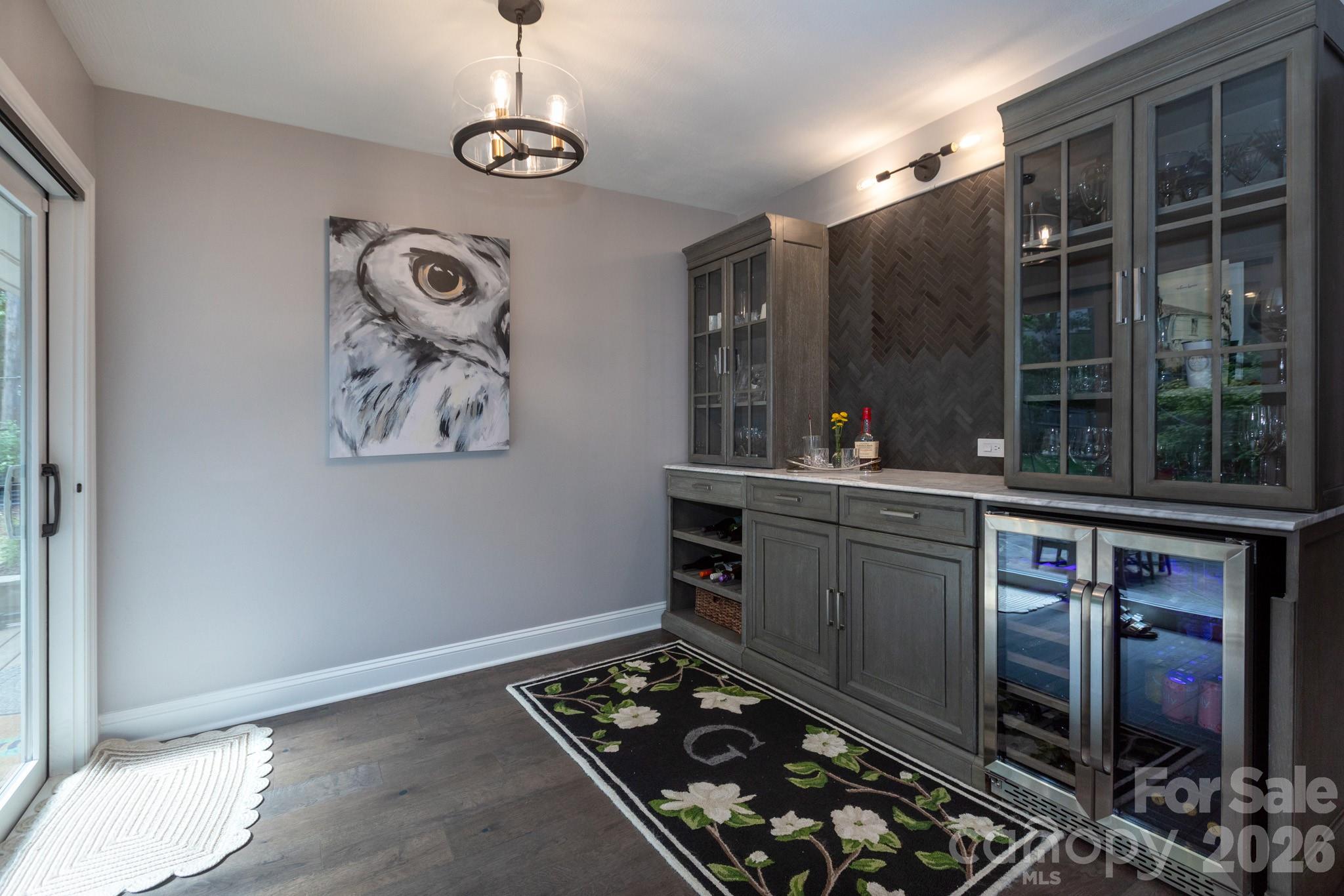 3011 Lauren Glen Road