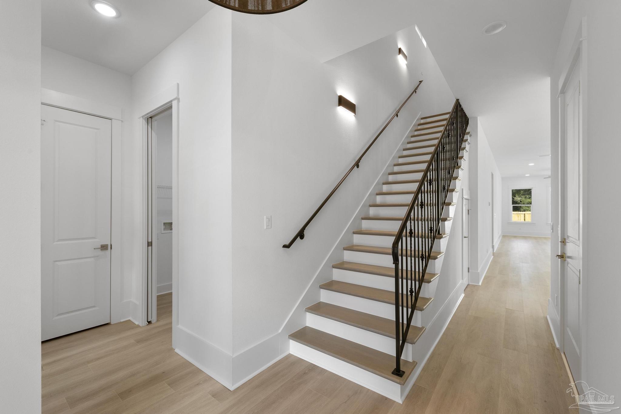 908 E Yonge St
