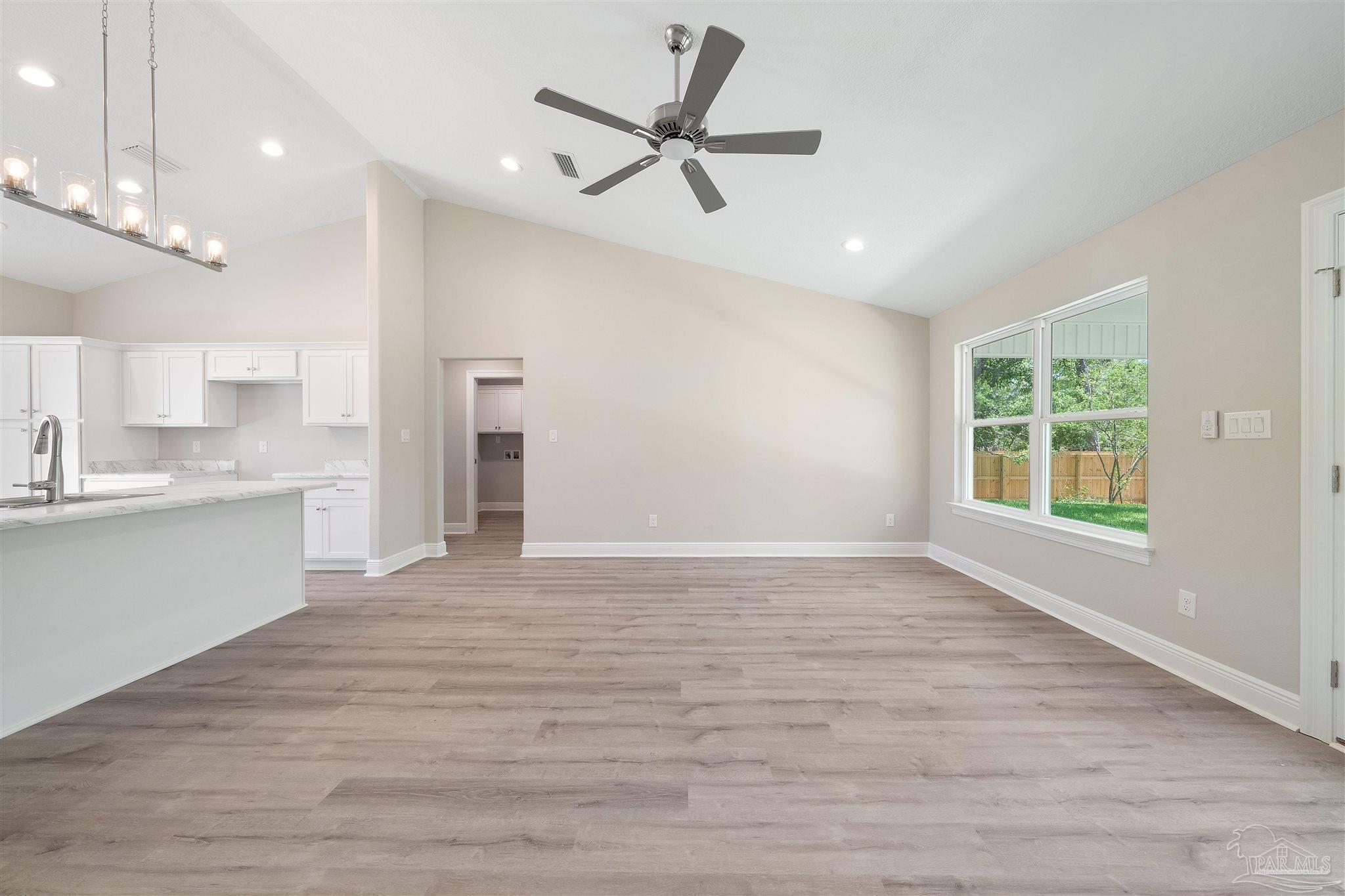 5809 Government Dr