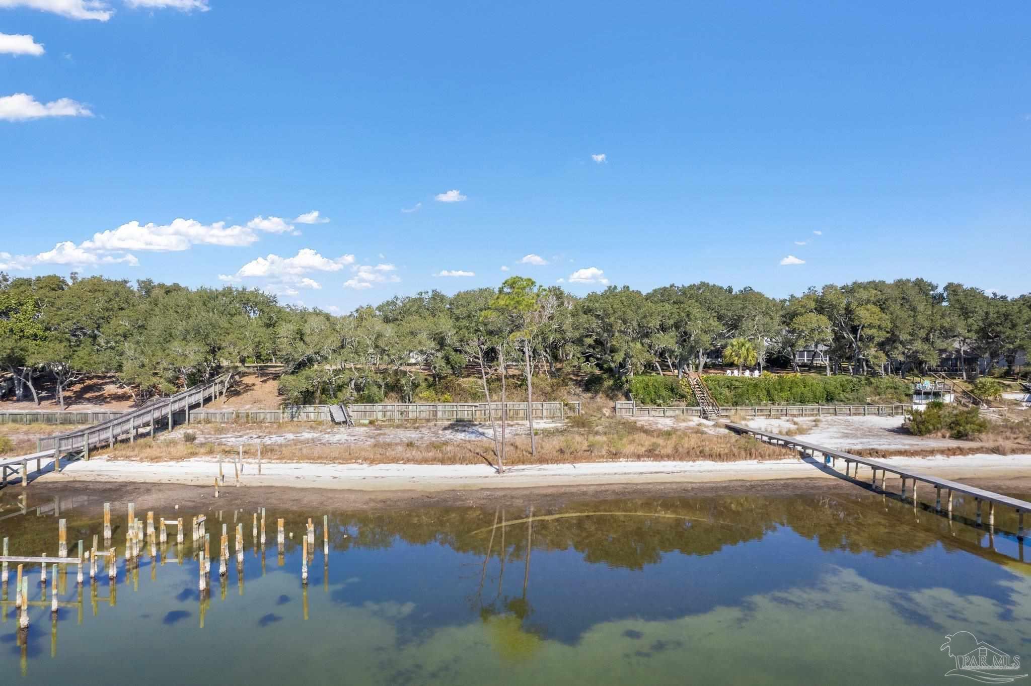 14395 Innerarity Pt Rd