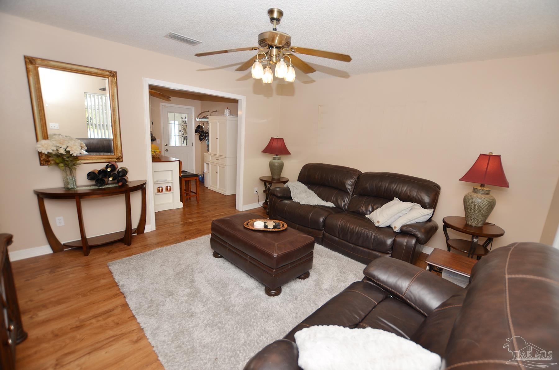 3217 Auburn Pkwy
