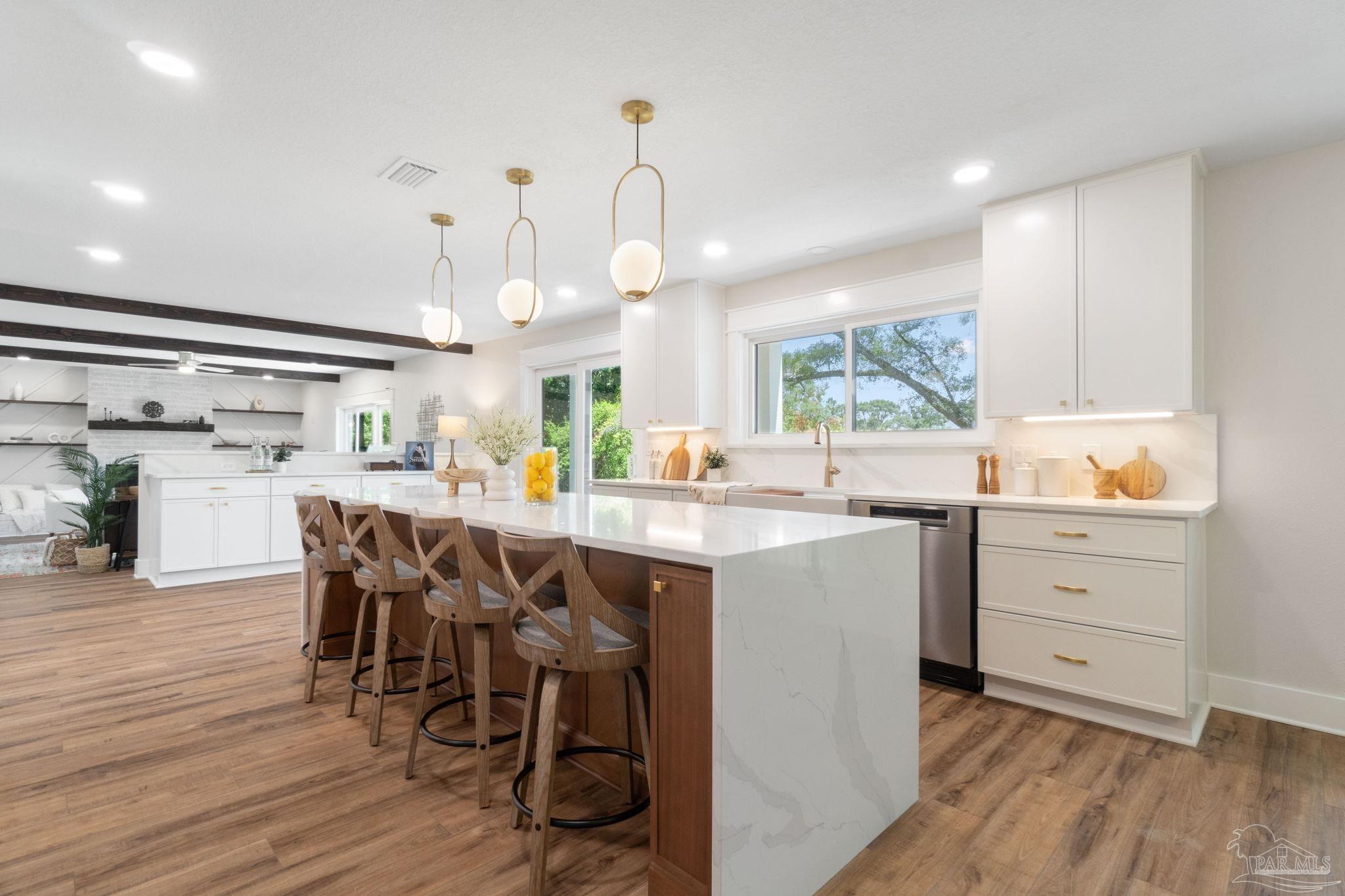 100 Holmes Dr