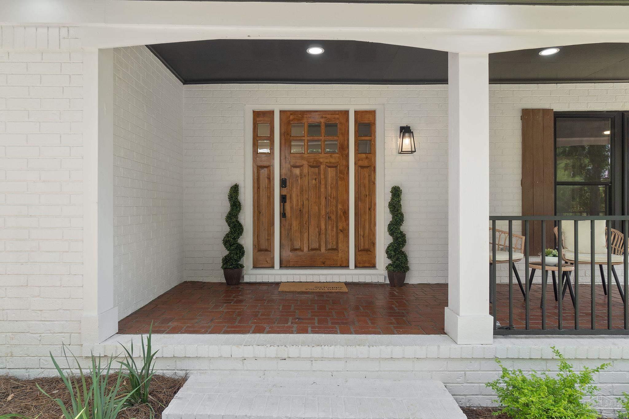 100 Holmes Dr