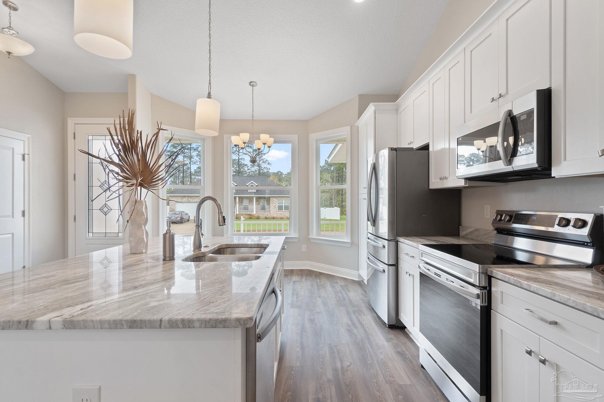 1608 Ponderosa Dr