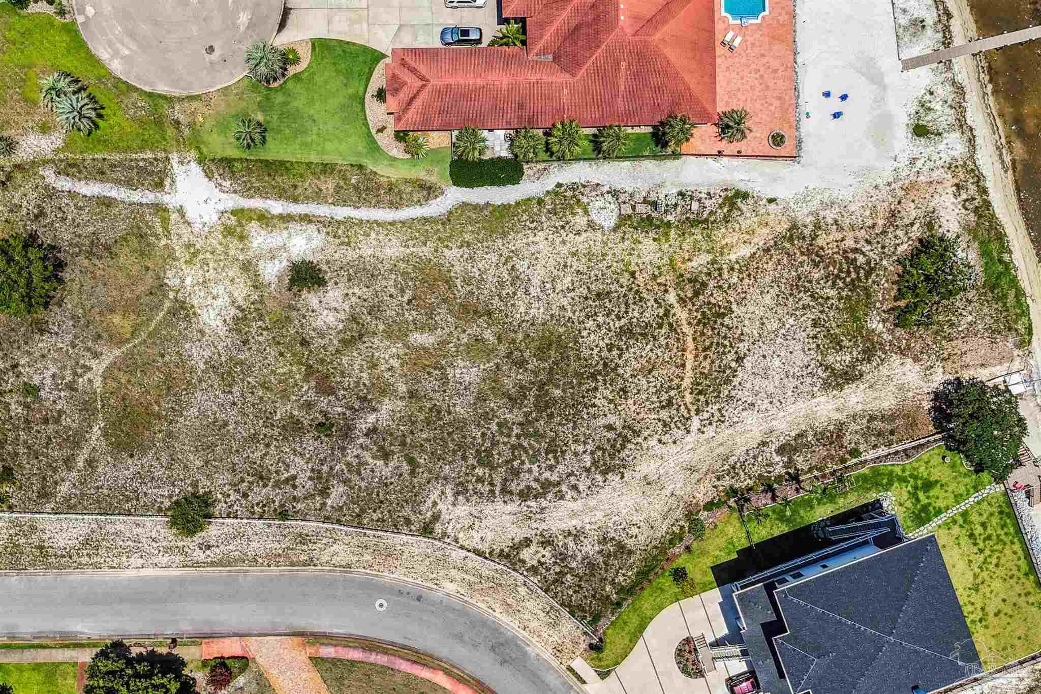 5.A Winding Shore Dr
