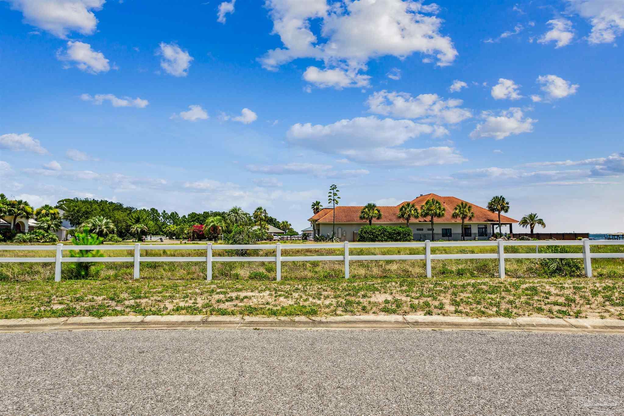 5.A Winding Shore Dr