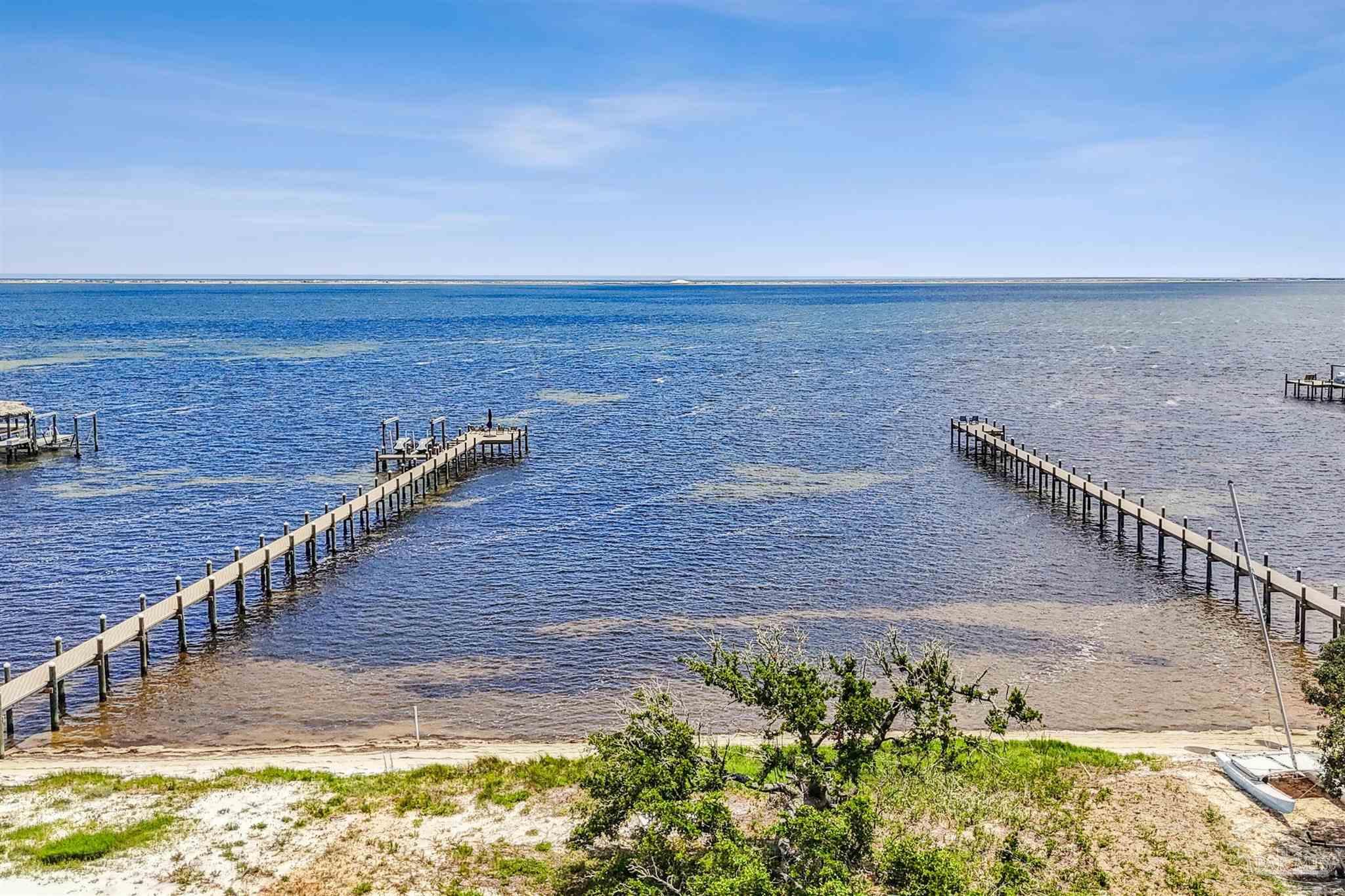 5.A Winding Shore Dr