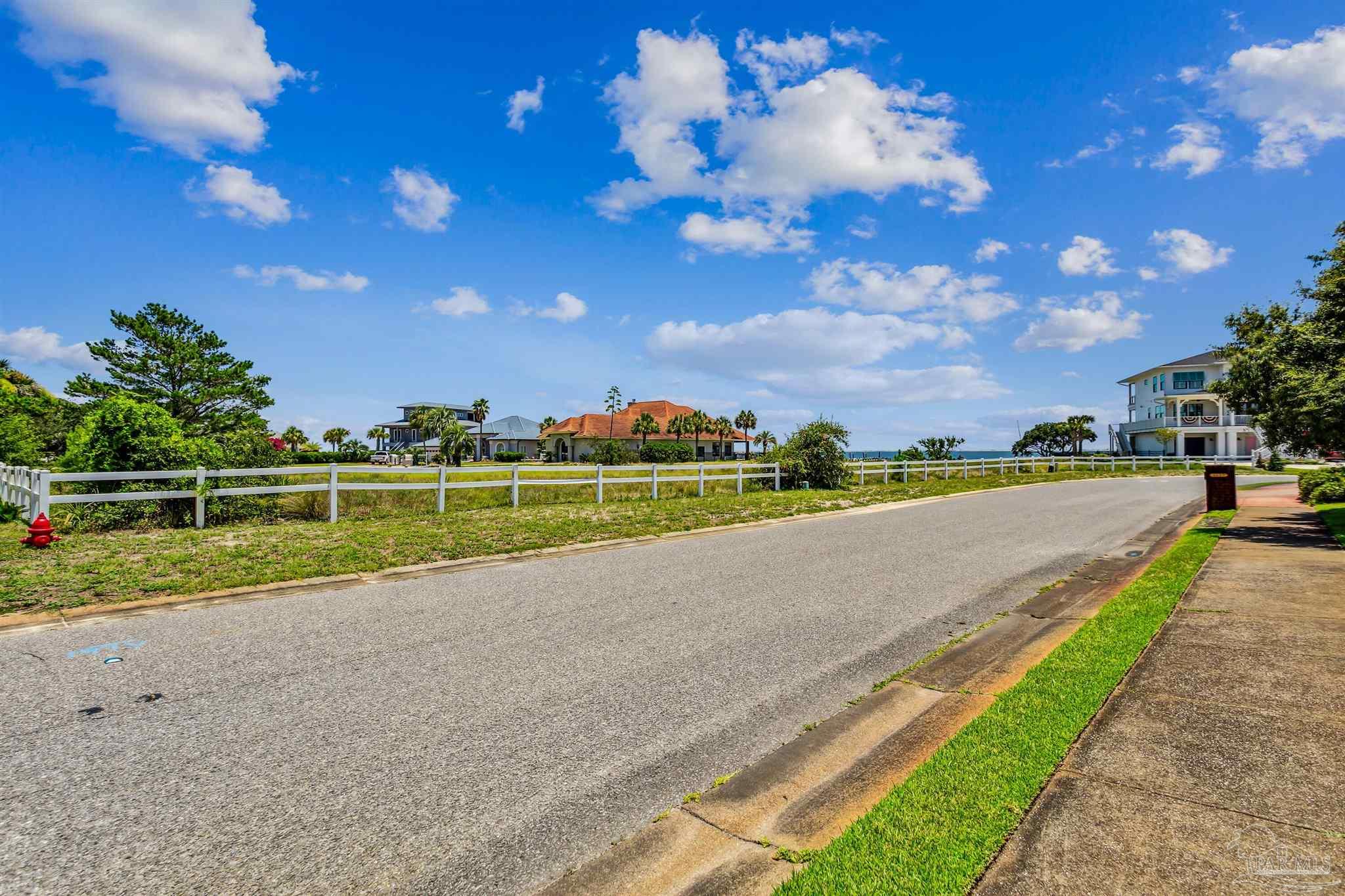 5.A Winding Shore Dr