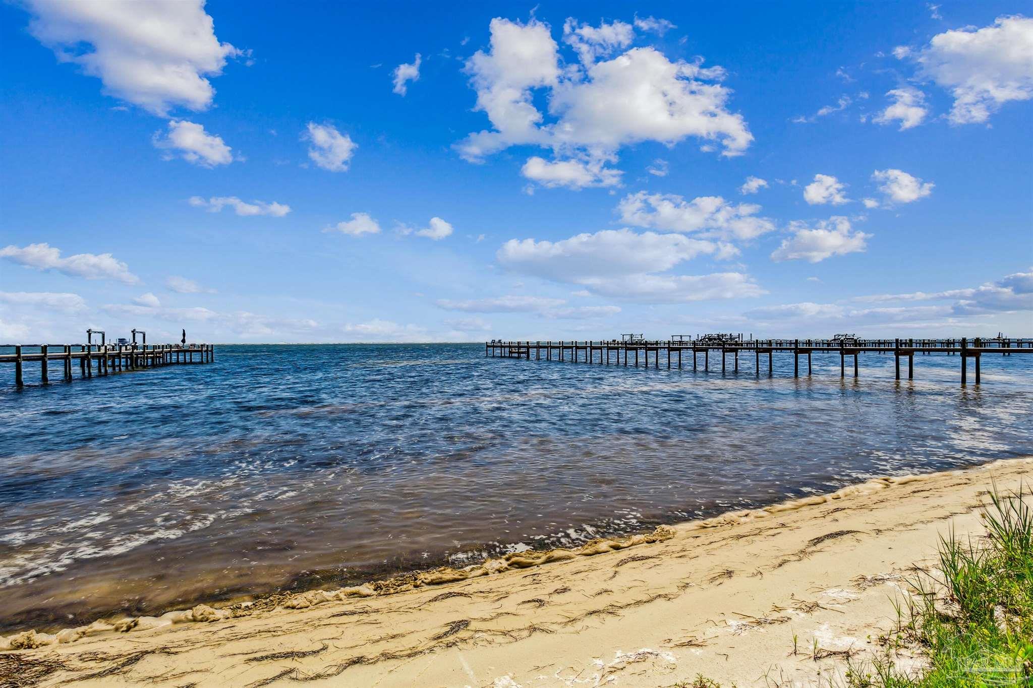 5.A Winding Shore Dr