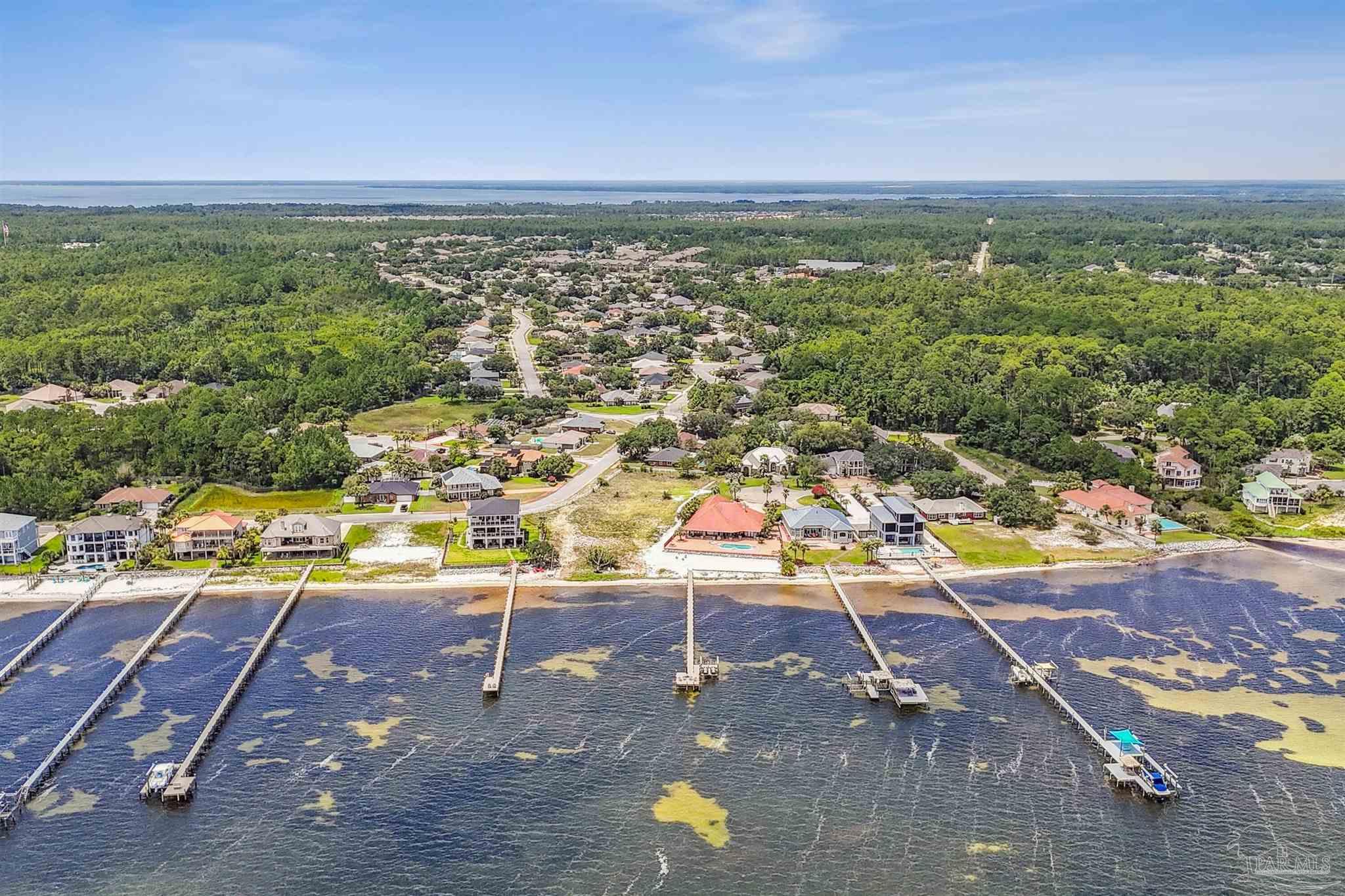 5.A Winding Shore Dr