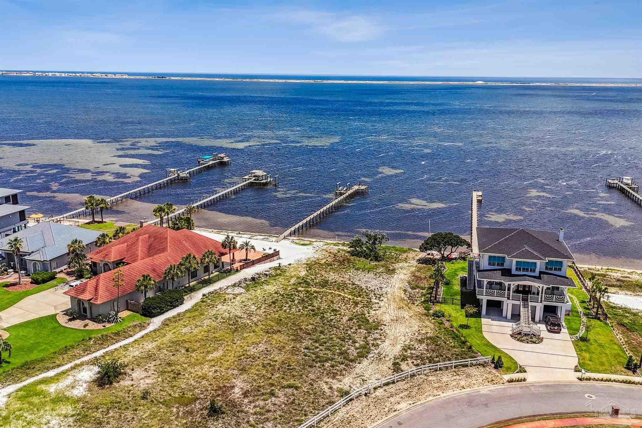 5.A Winding Shore Dr