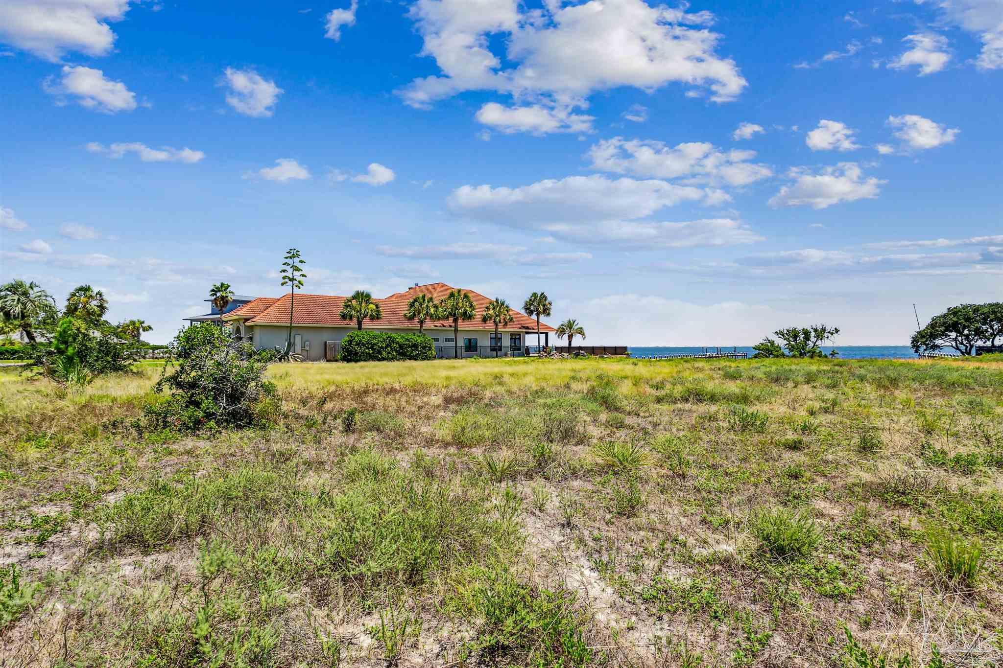 5.A Winding Shore Dr