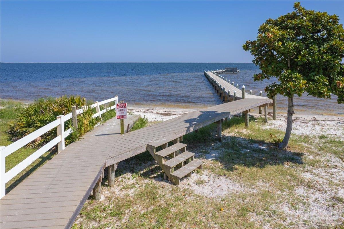 5.A Winding Shore Dr