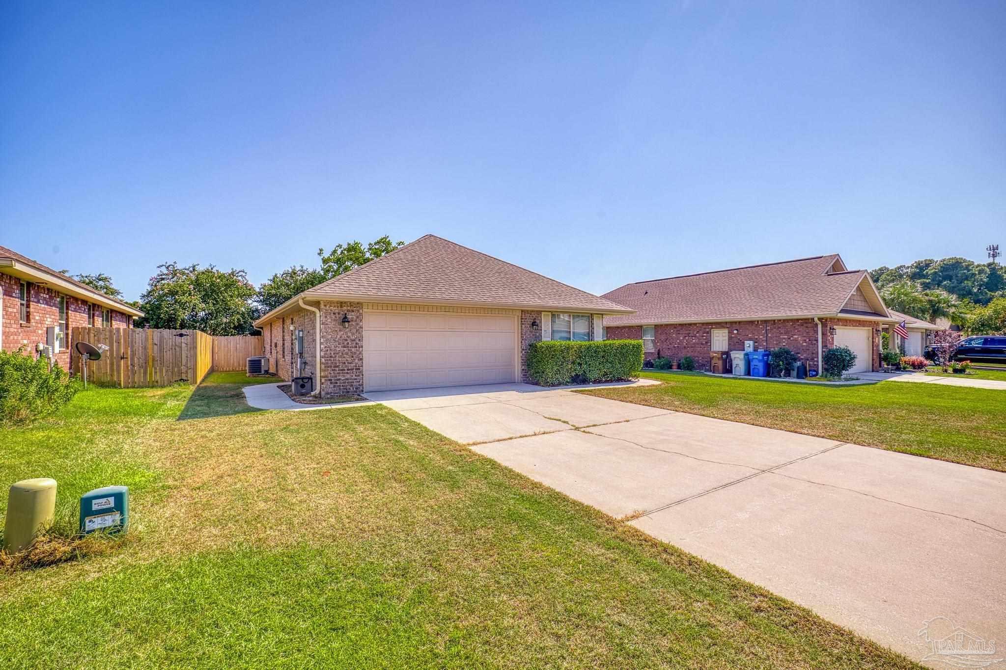 3025 Enclave Ct