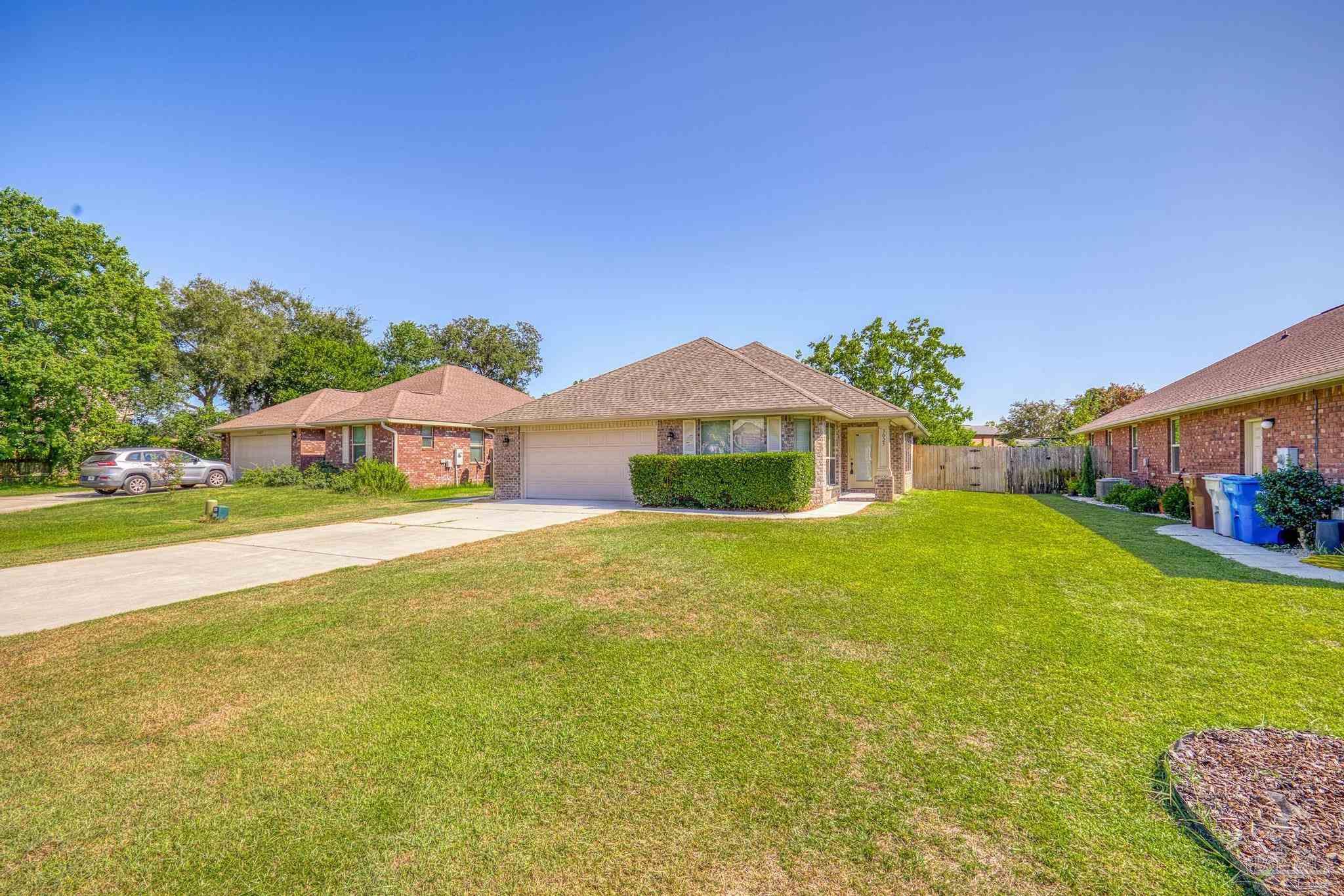 3025 Enclave Ct