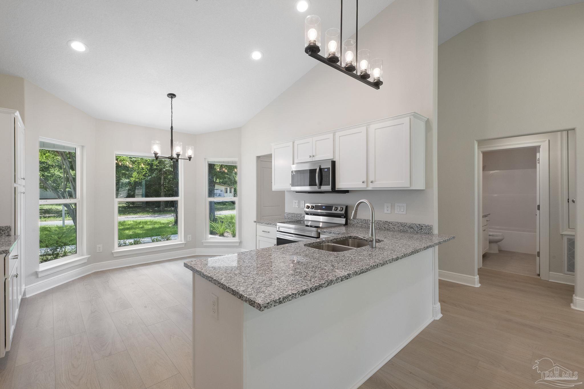 4483 Edgewood Dr