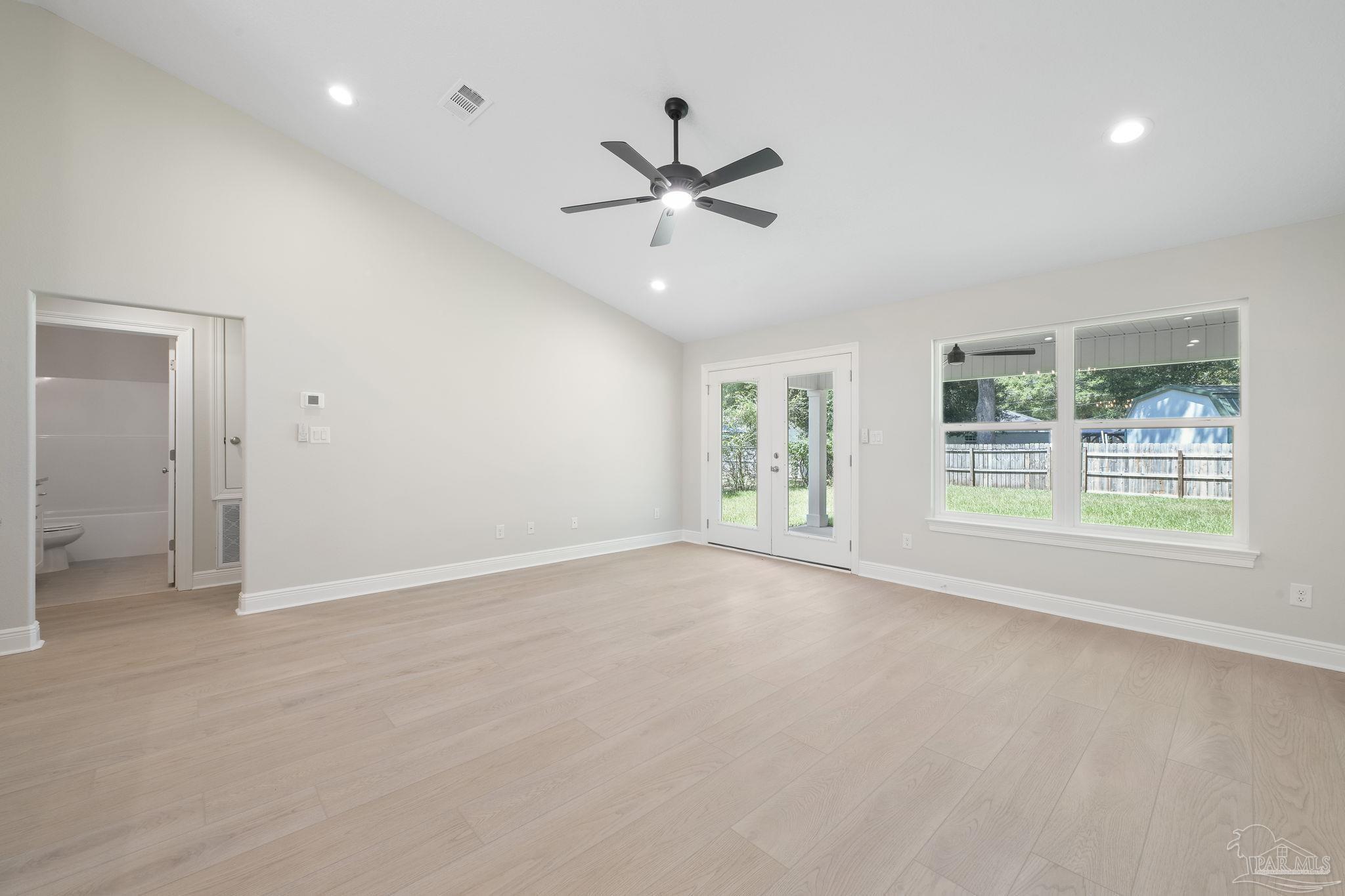 4483 Edgewood Dr