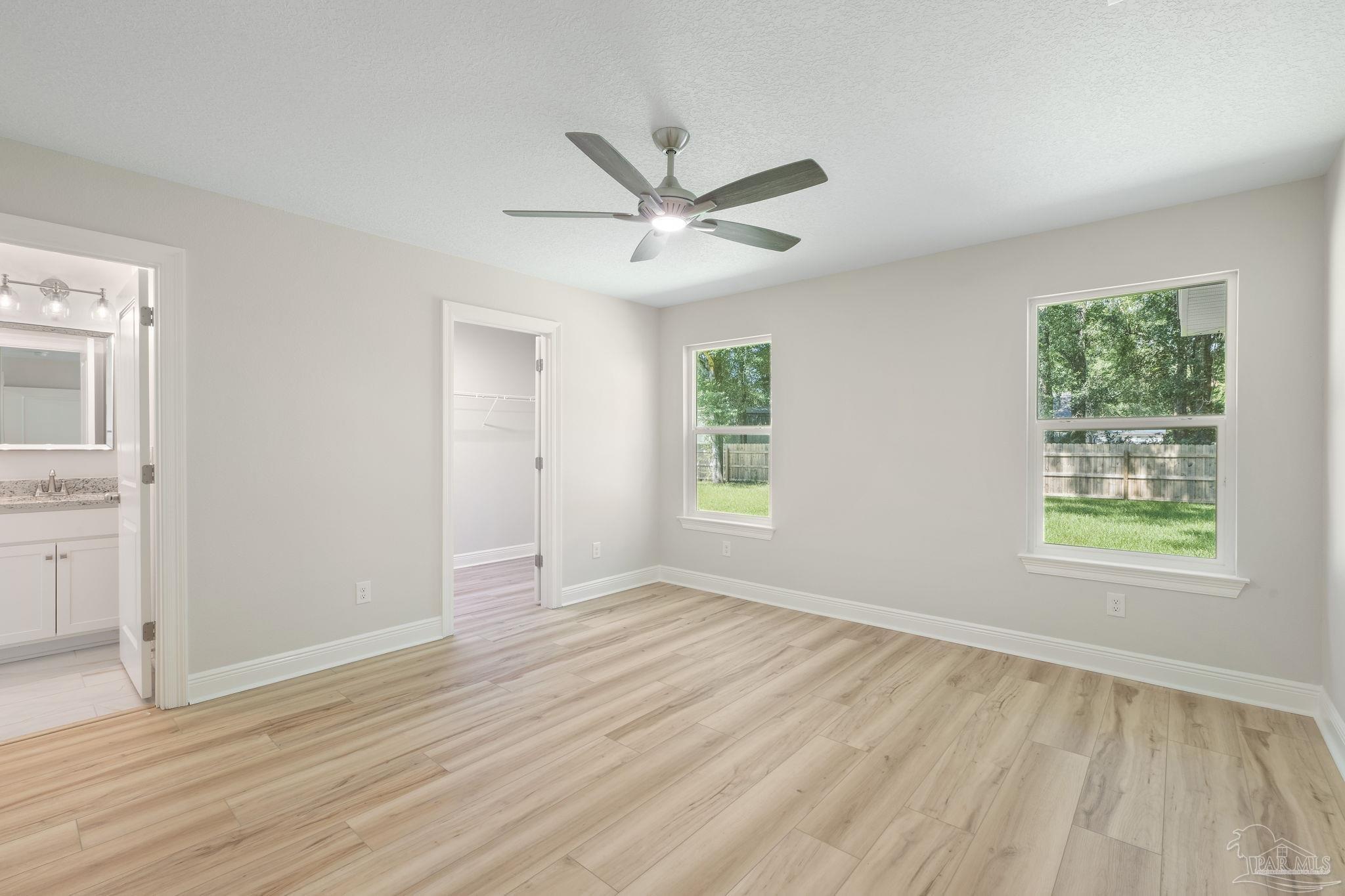 4485 Edgewood Dr