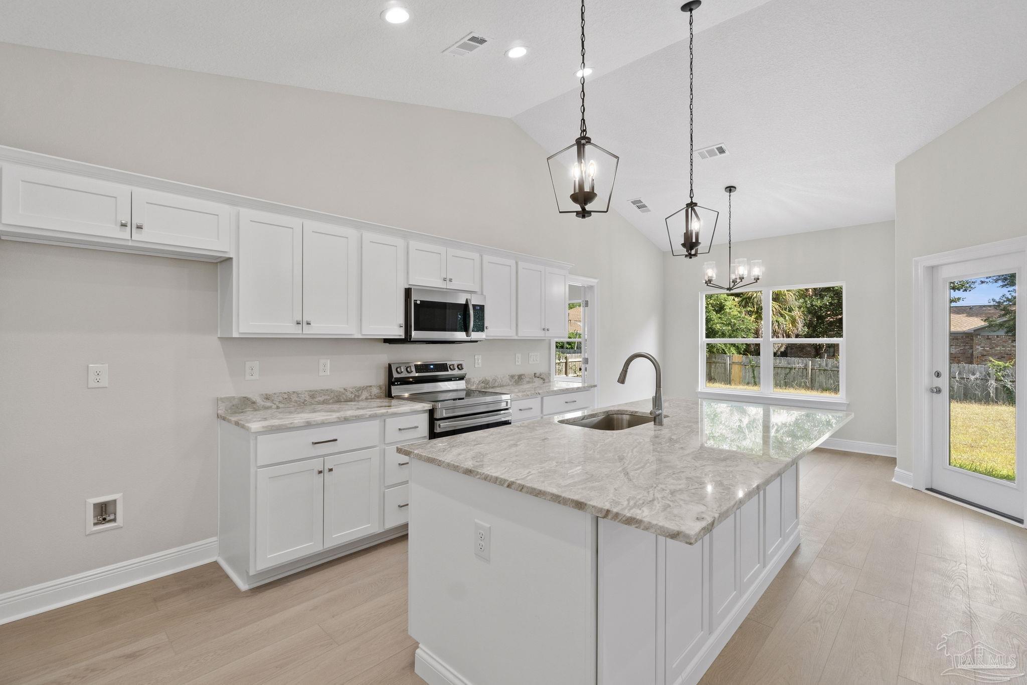 4378 Carol Ct