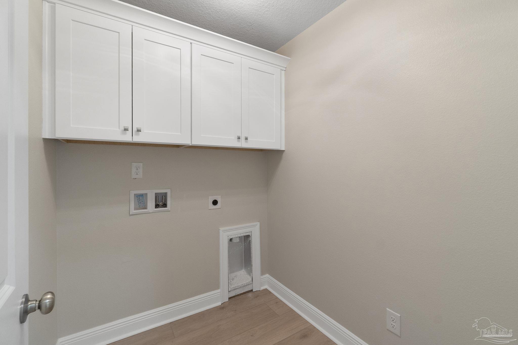 3725 Martin St
