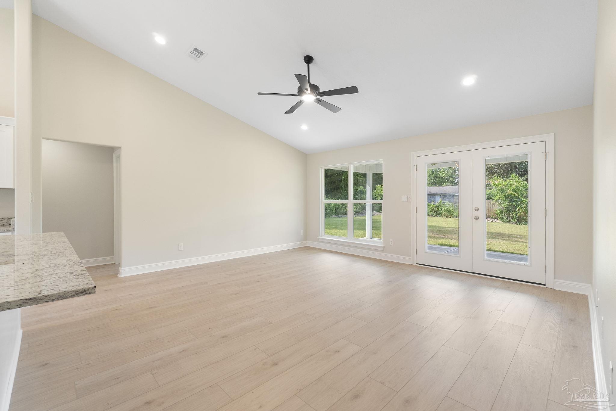 3725 Martin St