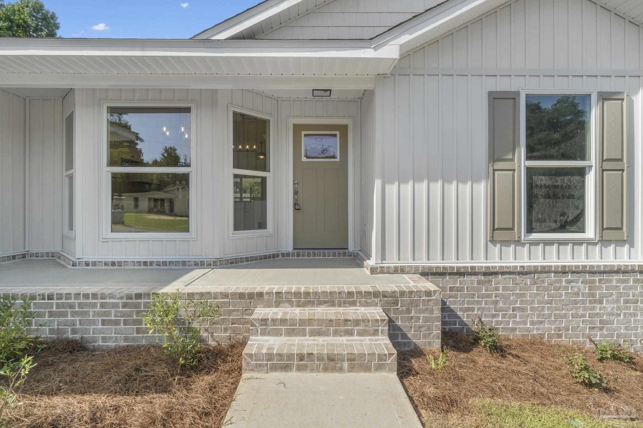 3725 Martin St