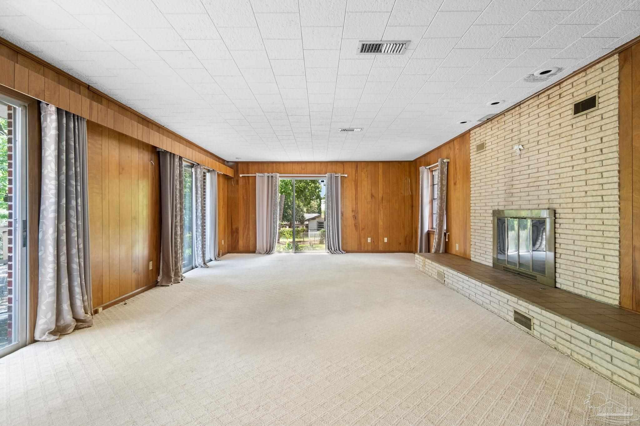 1611 Bayou Blvd