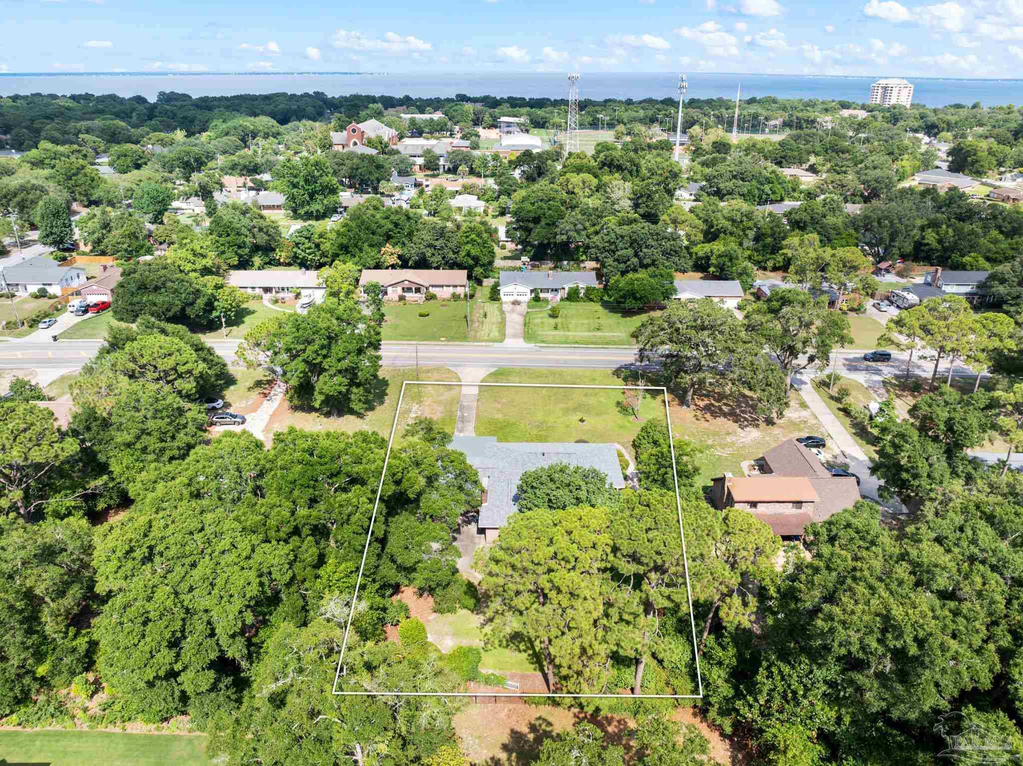 1611 Bayou Blvd