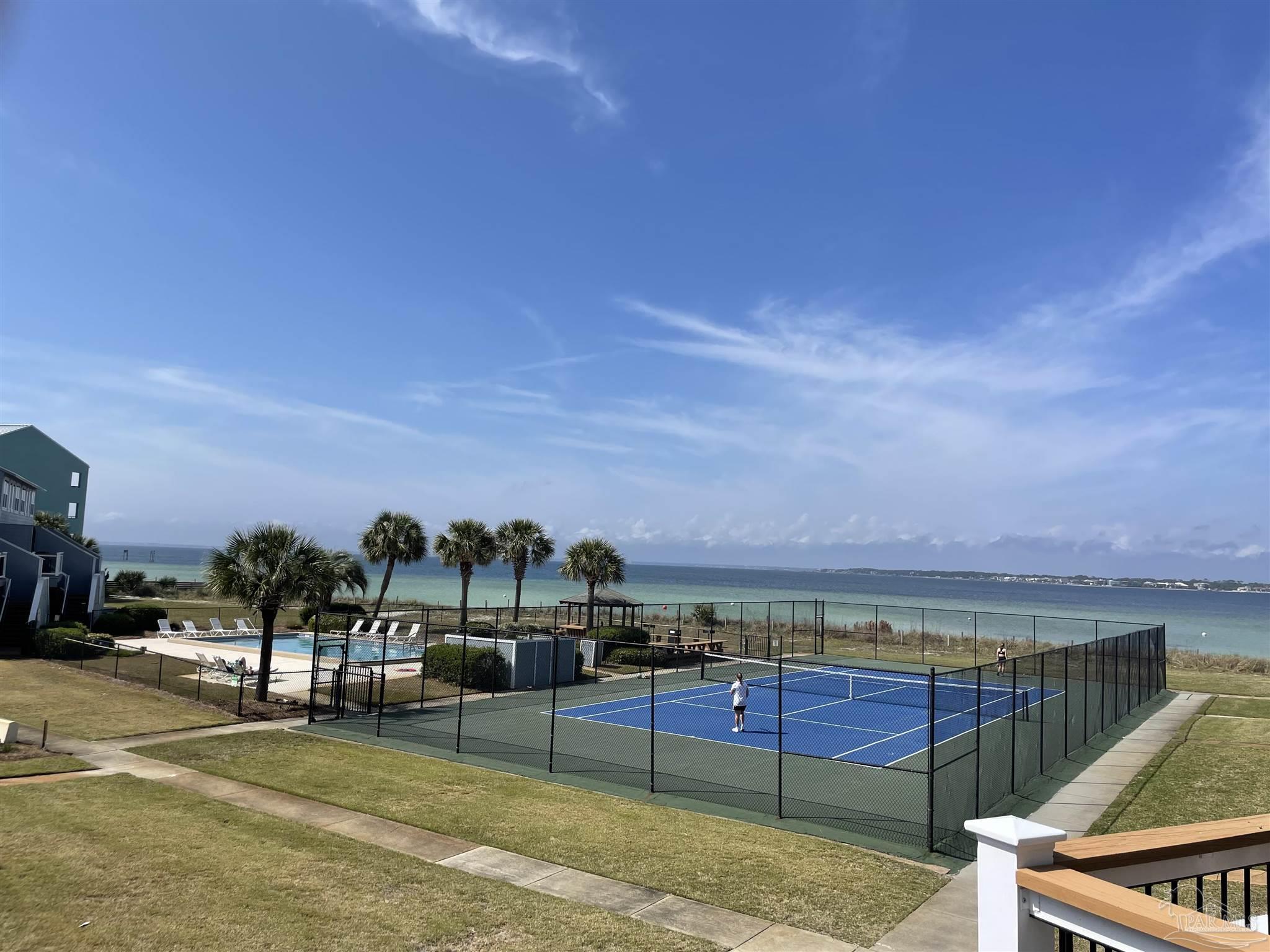 1350 Ft Pickens Rd # 18