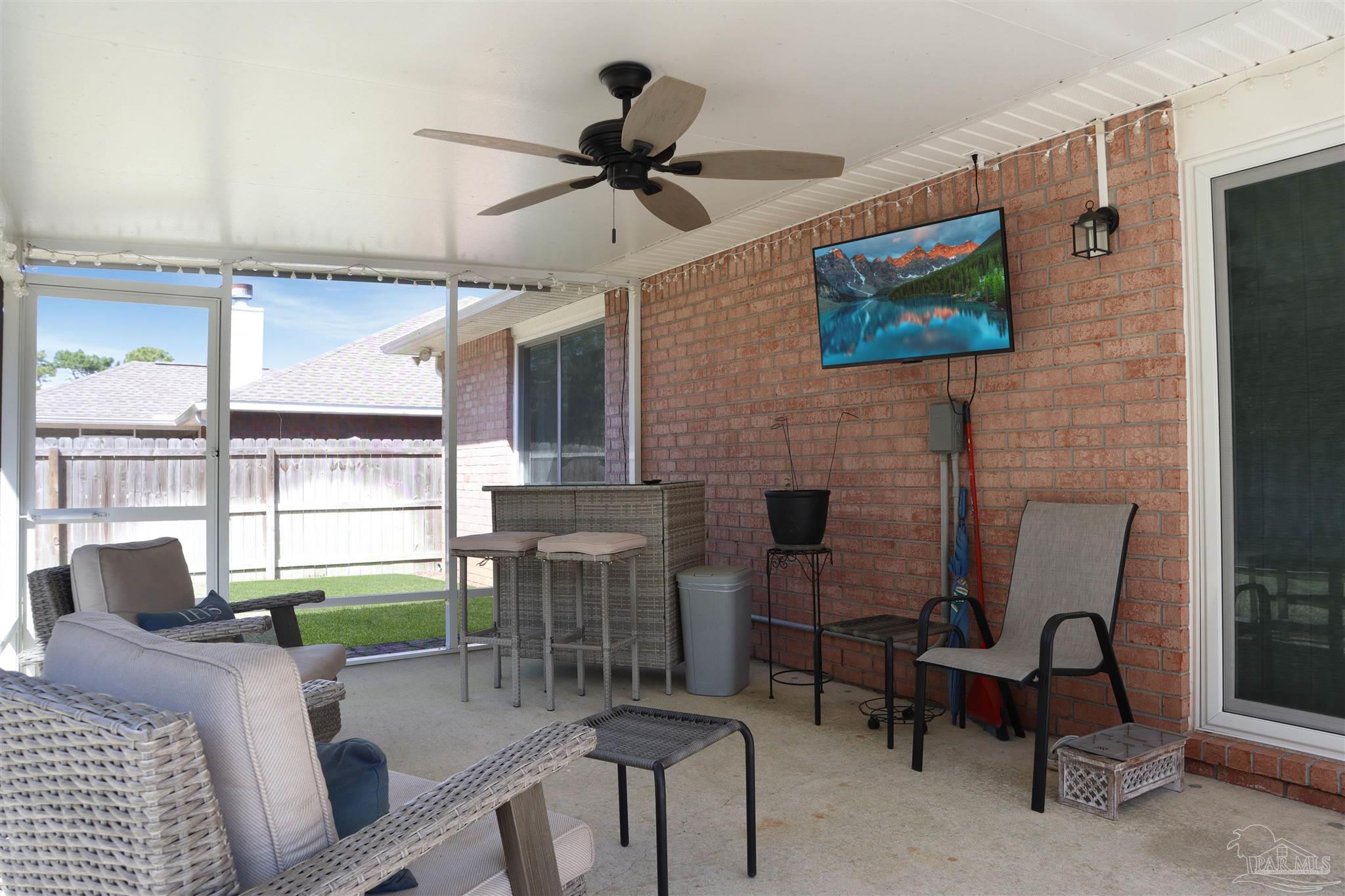 1105 Freeboard Blvd