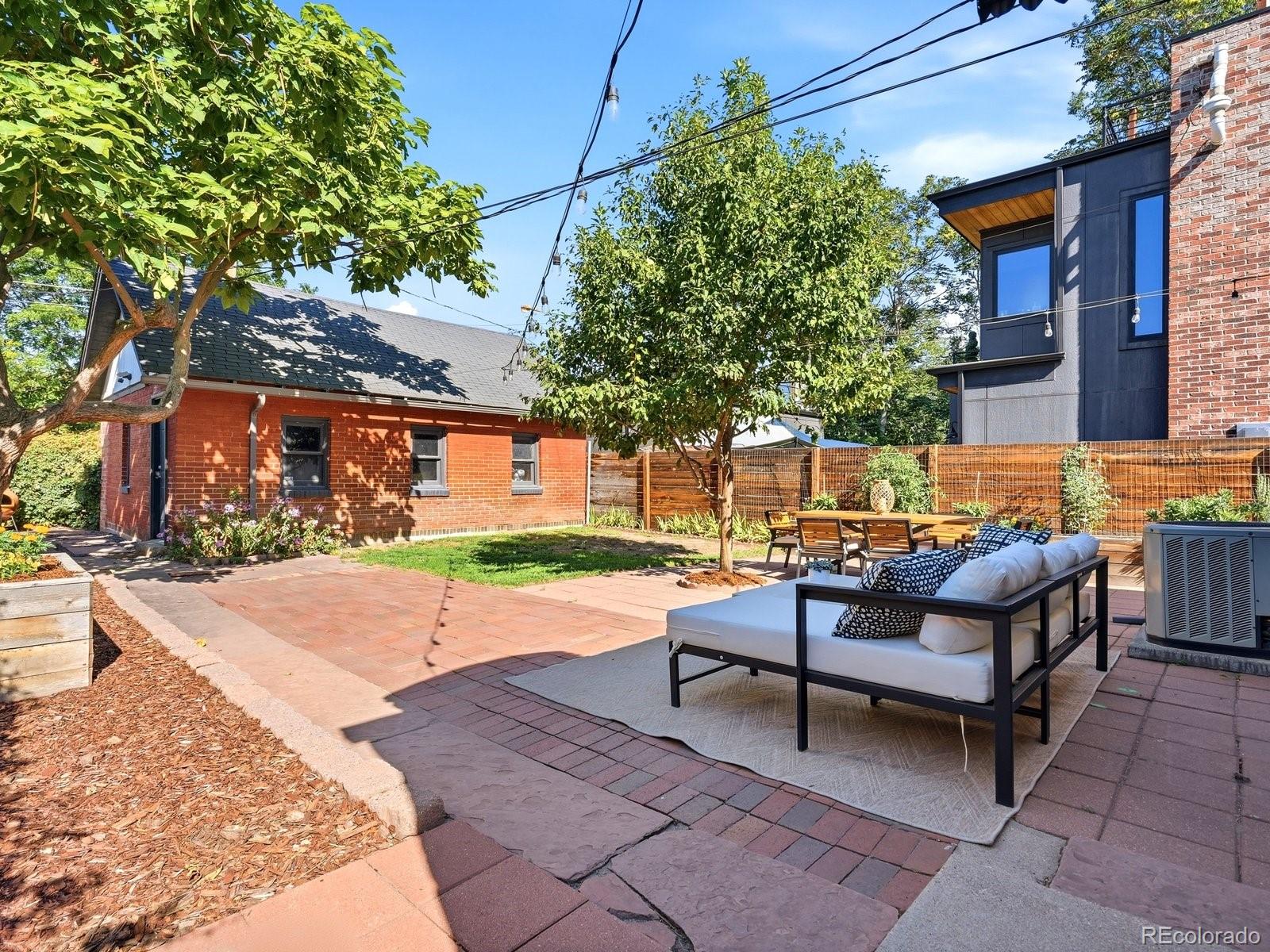 3747 N Franklin Street