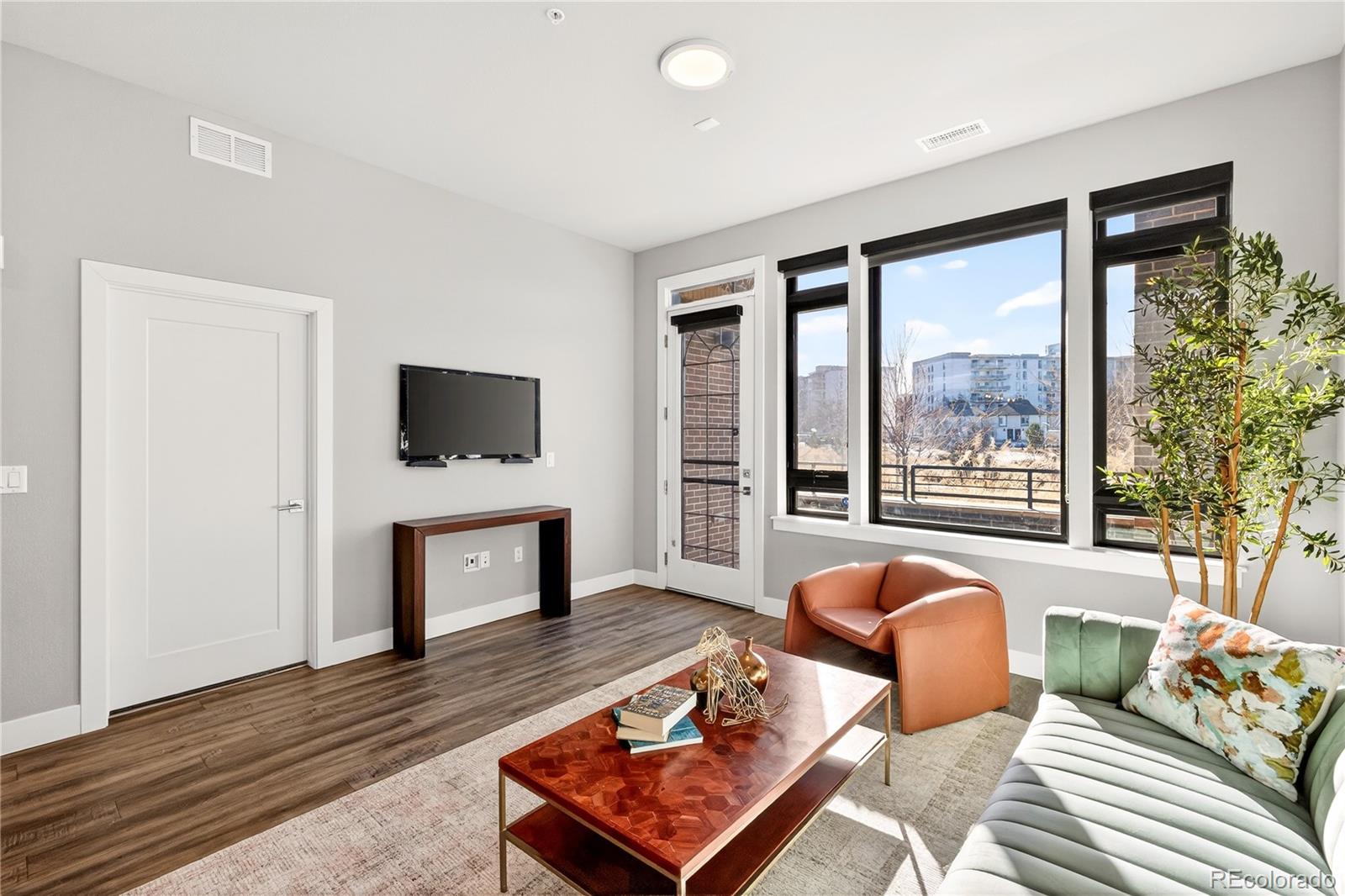 6618 E Lowry Boulevard Unit: 110