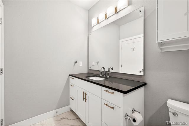 6618 E Lowry Boulevard Unit: 110